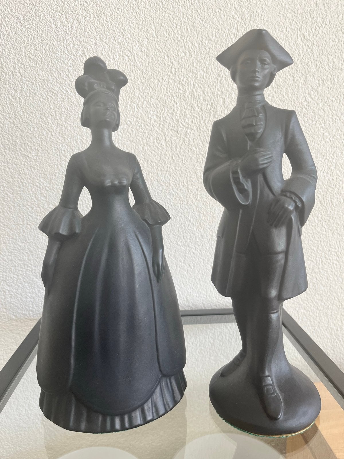 Royal Wesser Figurenset: Man en Vrouw in Historische Kleding, Ophalen, Zo goed als nieuw, Mens