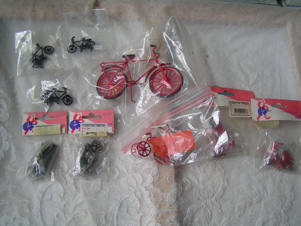 poppenhuis muizenhuis fietsjes nr HH 609, Verzamelen, Verzenden, Zo goed als nieuw, Poppenhuis