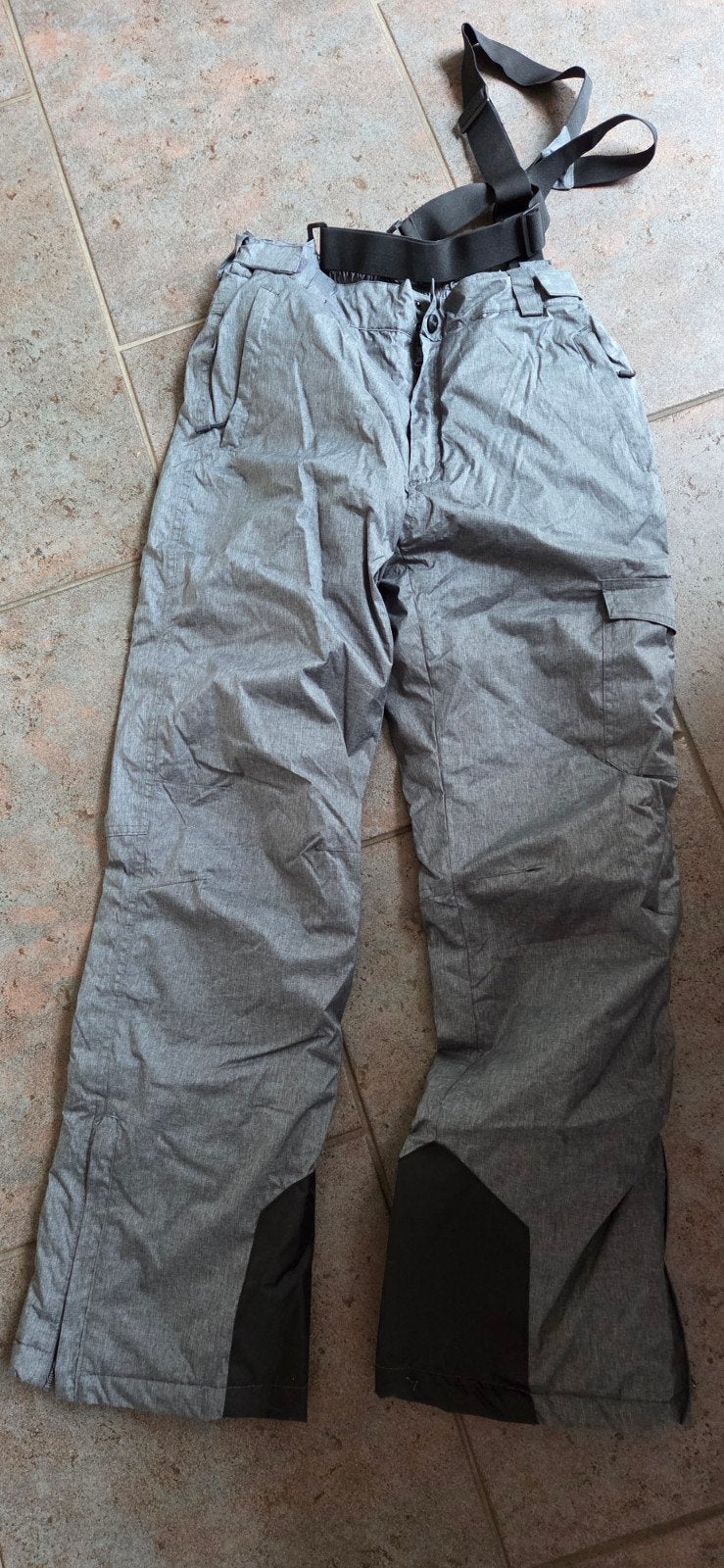 Grijze skibroek met bretels - Maat s twee stuks, Maat 36 (S), Ophalen, Broek, Onbekend