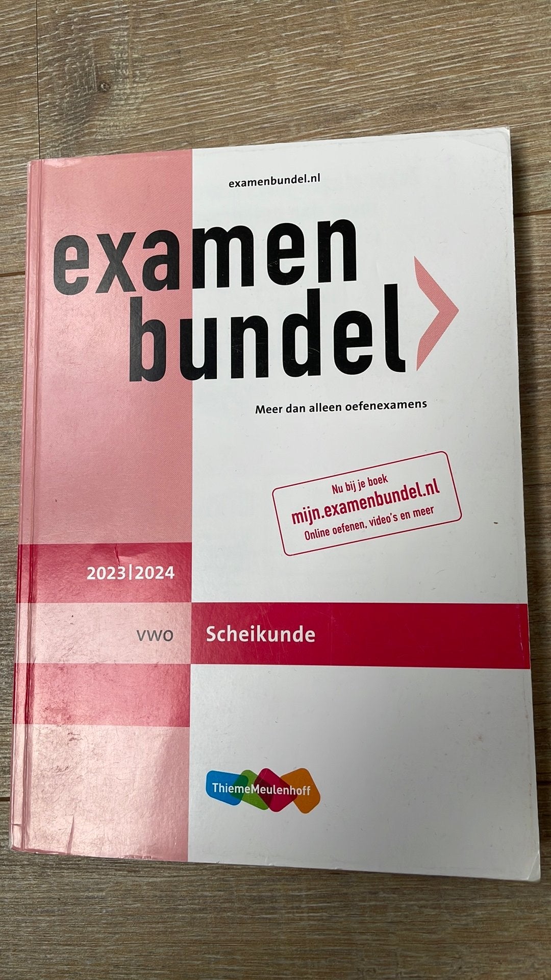 Examenbundel scheikunde VWO, 2023/2024, Boeken, Ophalen of Verzenden, Gelezen, VWO, Scheikunde