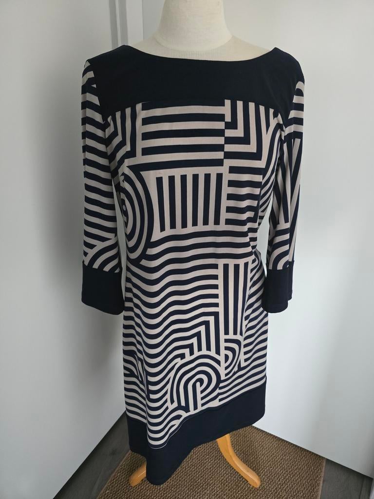 Joseph Ribkoff mooie jurk 42, Kleding | Dames, Zwart, Maat 42/44 (L), Ophalen of Verzenden, Zo goed als nieuw