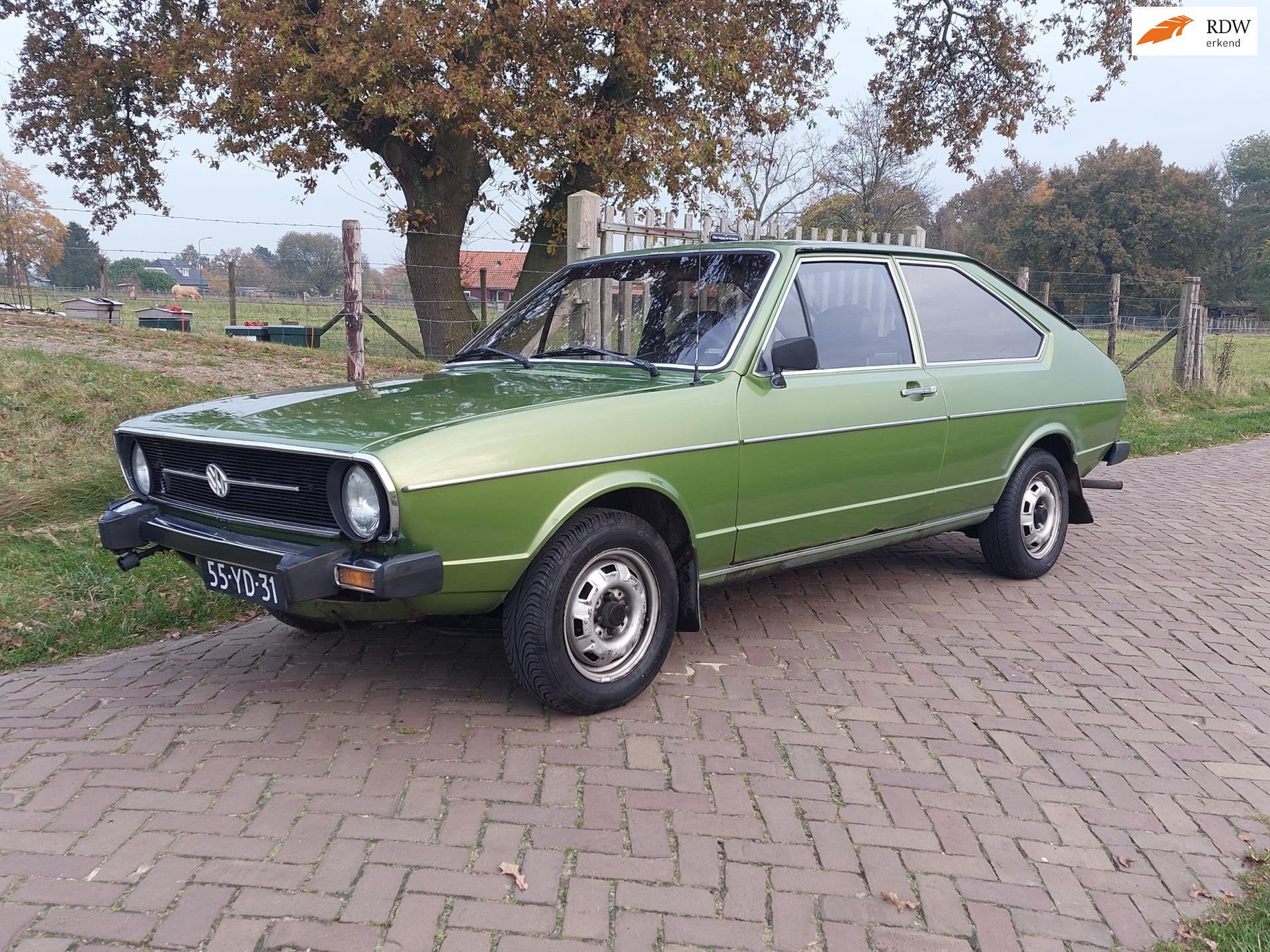 Volkswagen Passat 1.6 LS, Voorwielaandrijving, Stof, Metallic lak, Bedrijf