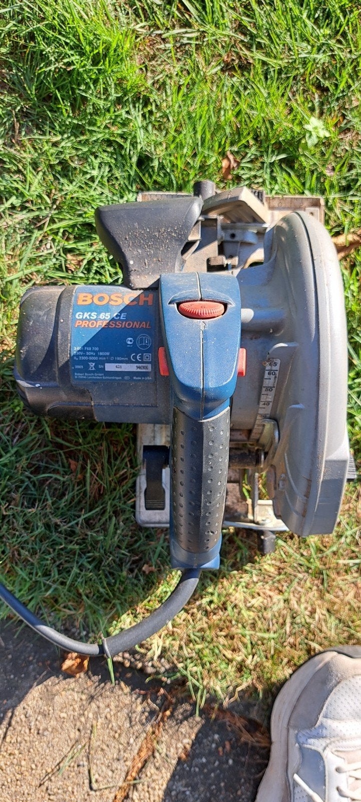 Bosch GKS 65 CE Professional Cirkelzaag - 1800W, Ophalen, Gebruikt, Cirkelzaag, 70 mm of meer