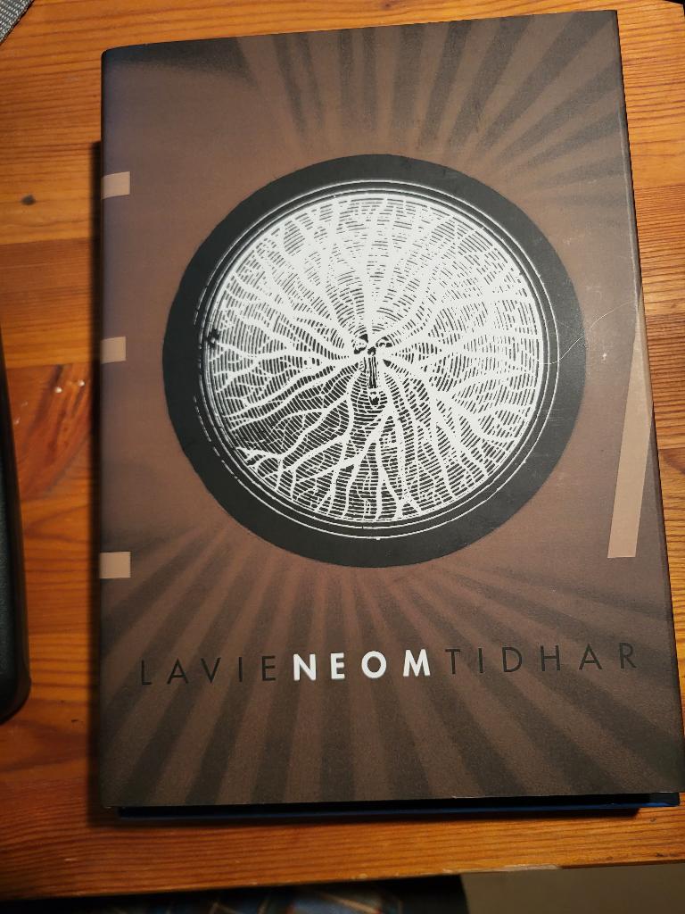 Lavie Tidhar - Neom (signed and numbered in slipcase), Ophalen of Verzenden, Zo goed als nieuw, Lavie Tidhar