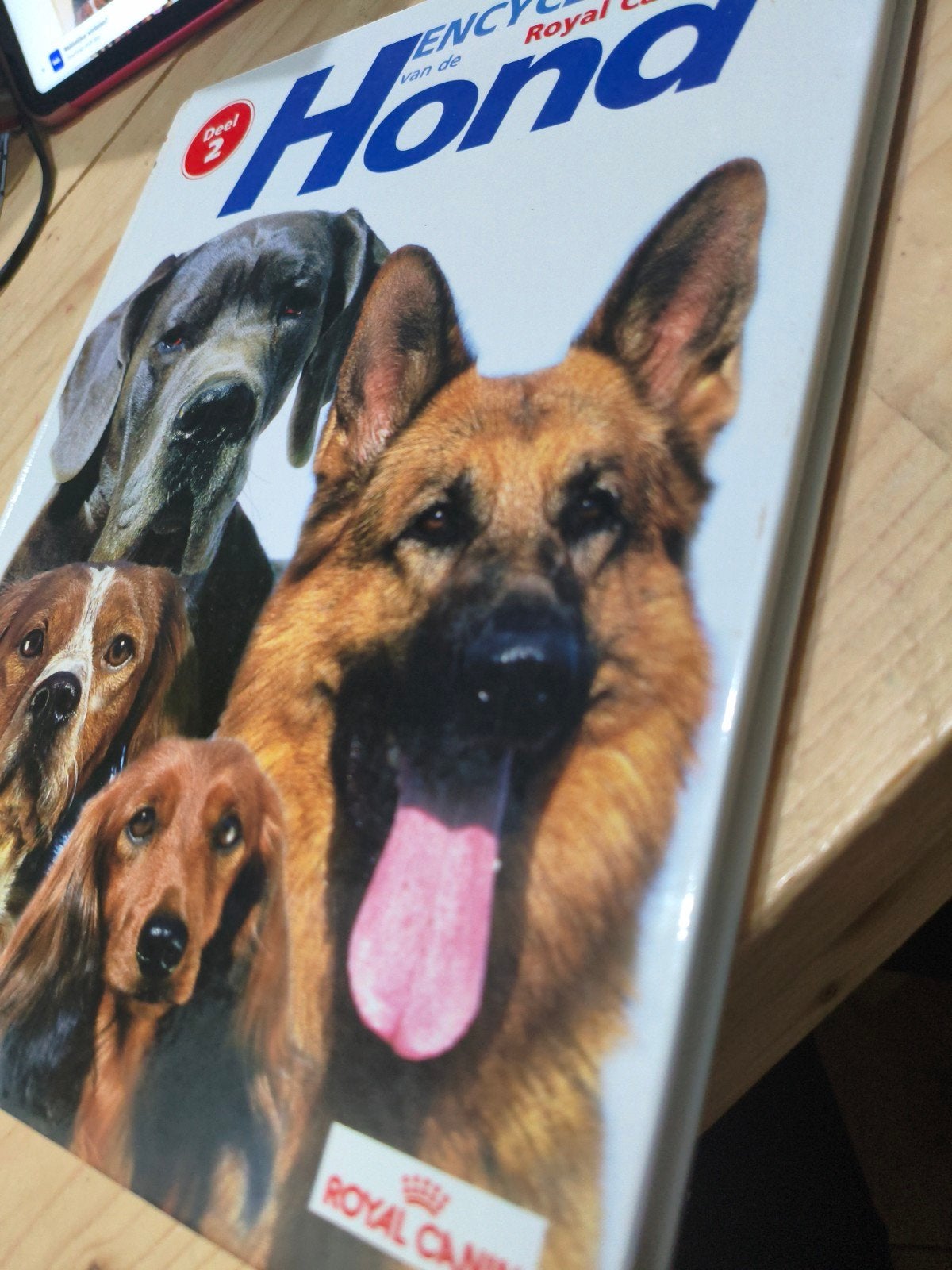 Encyclopedie van de Hond - Deel 2 (Royal Canin), Ophalen of Verzenden, Zo goed als nieuw, Honden