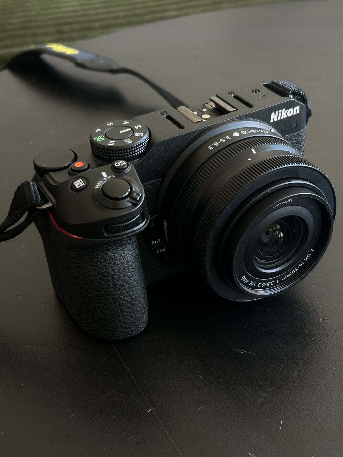 Nikon Z30 systeemcamera met Nikkor Z DX 16-50mm lens, Beeldstabilisatie, Ophalen of Verzenden, Zo goed als nieuw, Accu