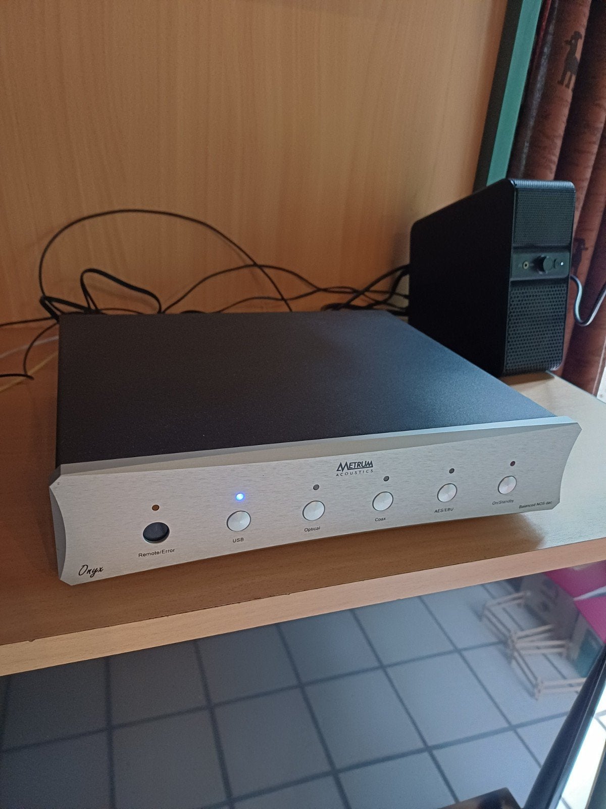 Metrum Acoustics Onyx DAC - High-end digitaal-naar-analoog, Audio, Tv en Foto, Overige systemen, Zo goed als nieuw, Minder dan 60 watt