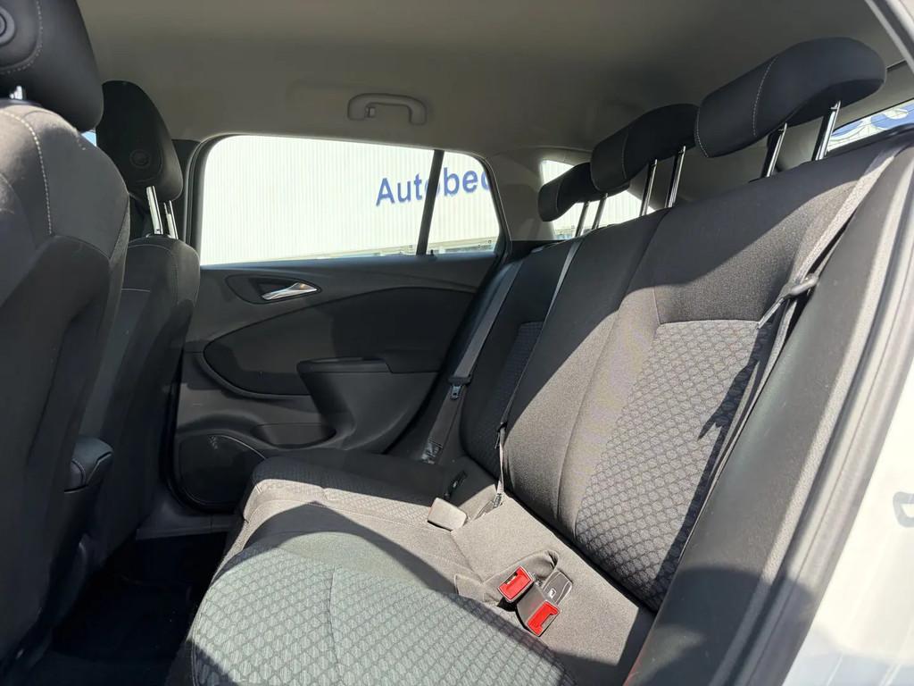 Opel Astra Sports Tourer 1.0 Edition € 5.445,00, 1178 kg, 620 kg, Wit, Origineel Nederlands