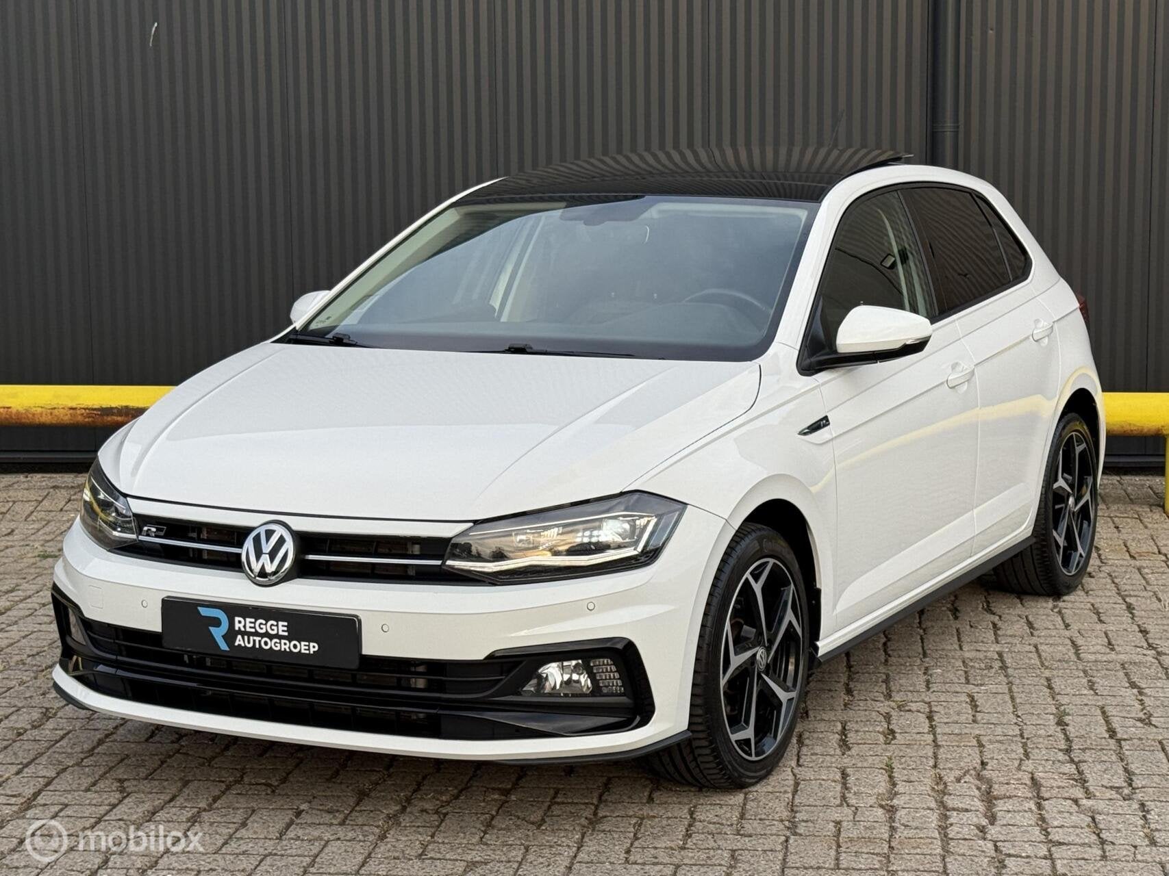 Volkswagen Polo 1.0 TSI R-Line PANORAMADAK | AUTOMAAT, Gebruikt, 1095 kg, 116 pk, Wit