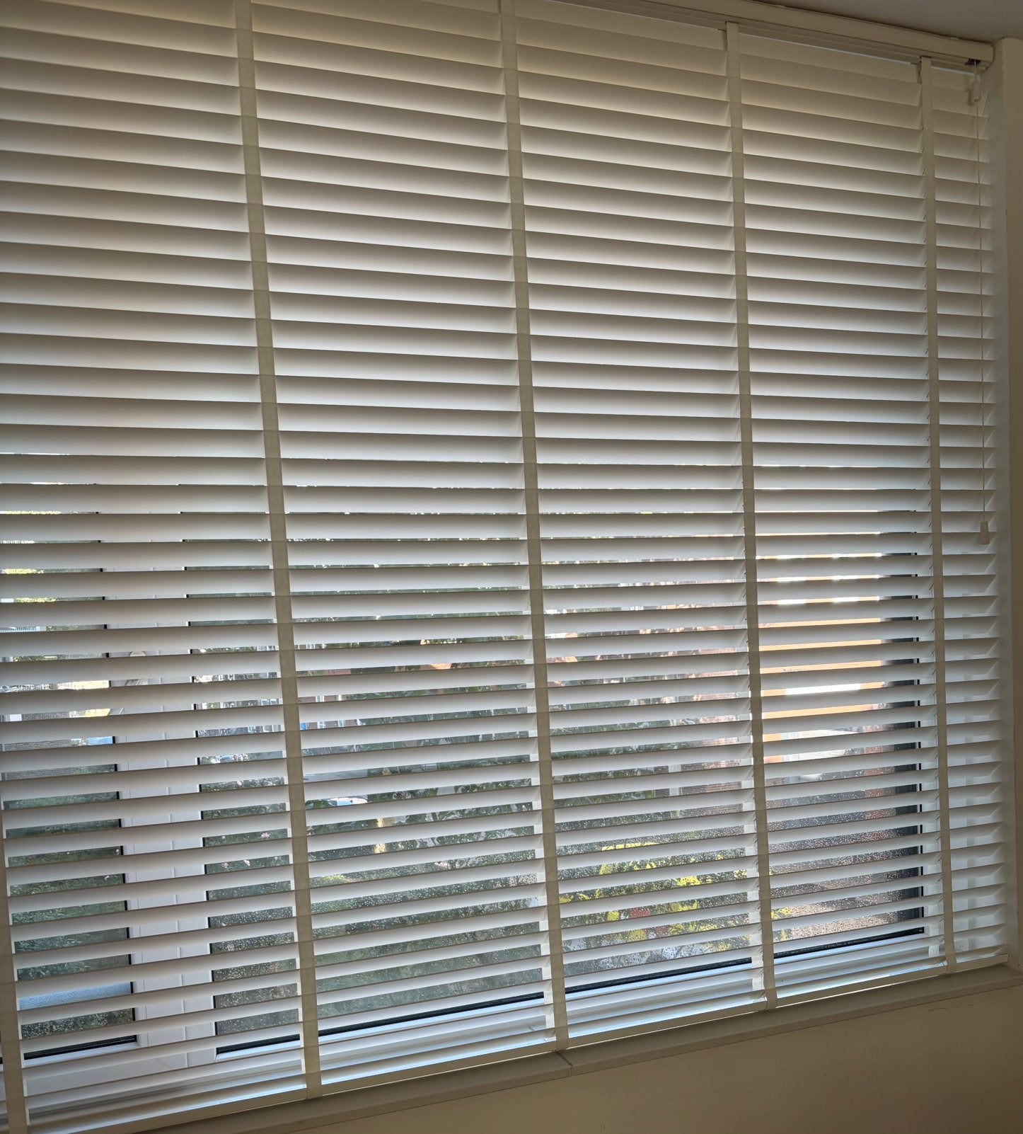 Te koop: 3 (of per stuk) houten Veneta jaloezieën 209x190, Huis en Inrichting, Ophalen, Jaloezie, Gebruikt, Overige merken