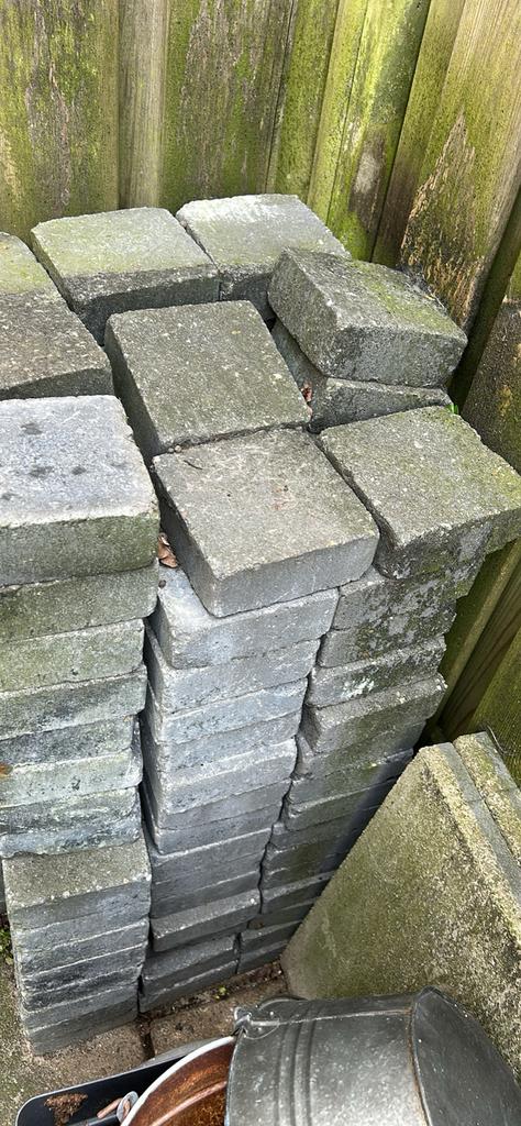 Trommel stenen tuin, Ophalen of Verzenden, Zo goed als nieuw, Beton, Klinkers