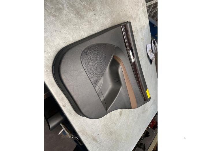Portierbekleding 4Deurs rechts-achter van een Kia Sorento, Auto-onderdelen, Interieur en Bekleding, -, -, Ophalen of Verzenden