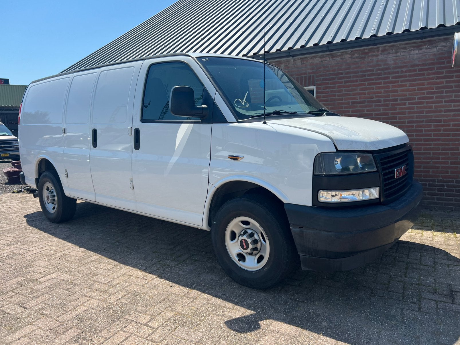 2018 Chevrolet Express 1500 *161k mls* V6