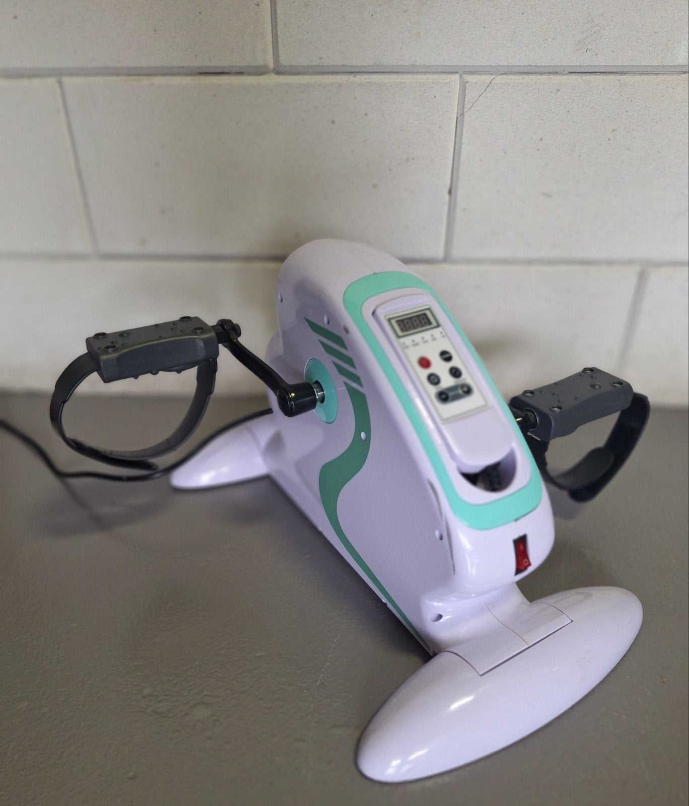 Revalidatie hometrainer met display, Ophalen of Verzenden, Hometrainer