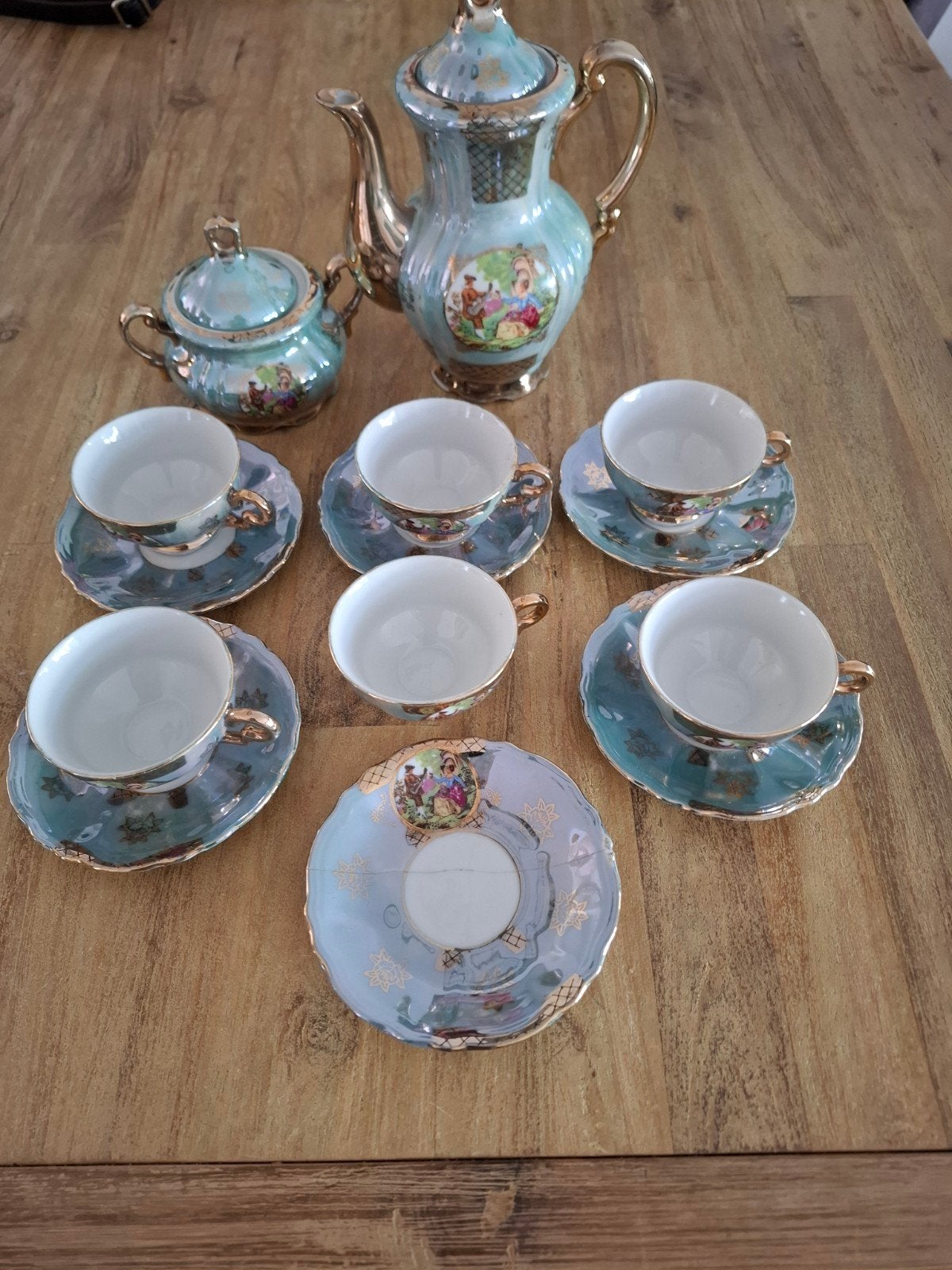 Vintage porseleinen koffieservies met Rococo decor, Antiek en Kunst, Antiek | Servies compleet, Ophalen