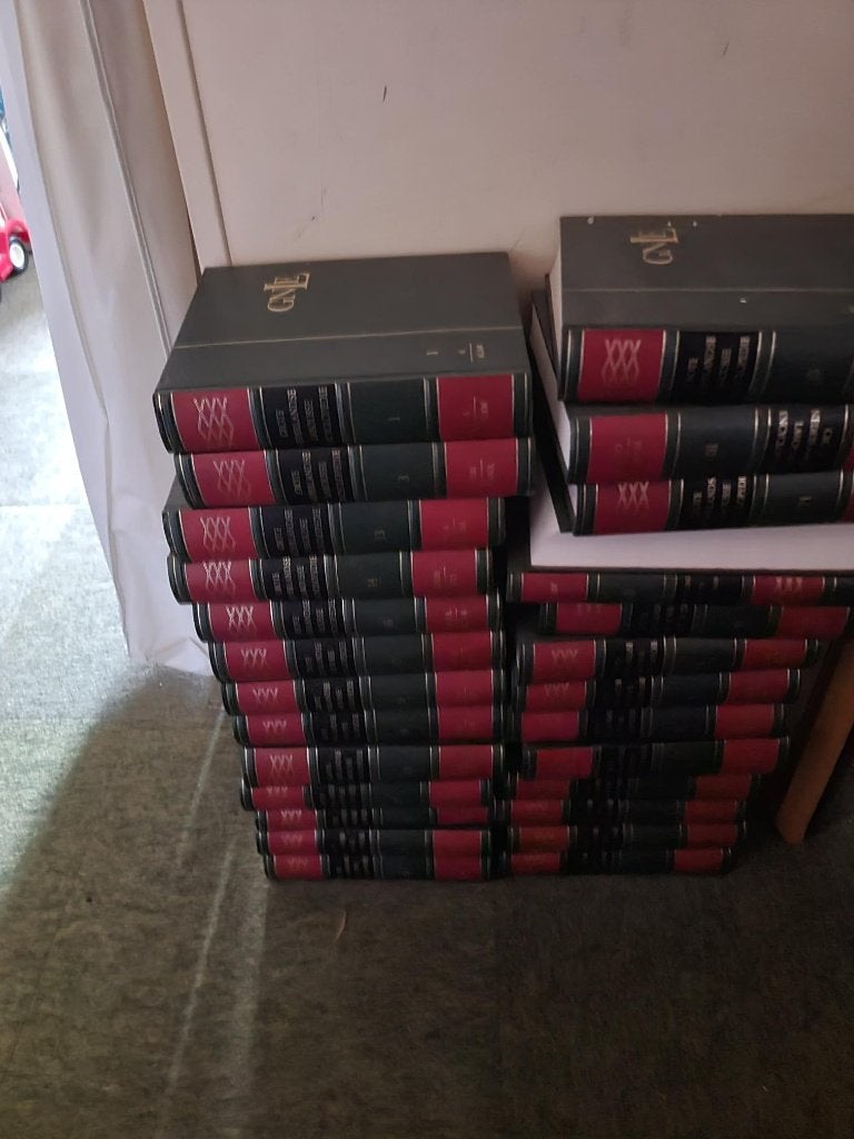 grote Nederlandse Larousse encyclopedie, Ophalen of Verzenden, Zo goed als nieuw, Algemeen, Complete serie