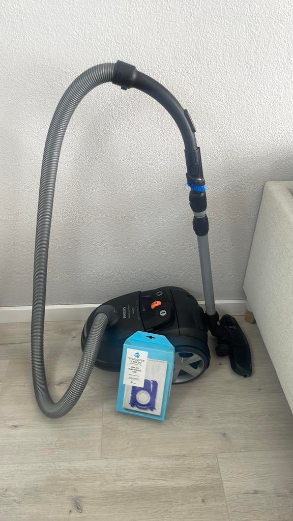 Philips performer Silent Cat Dog, Witgoed en Apparatuur, Stofzuigers, Gebruikt, Stofzuiger, 1200 tot 1600 watt, Ophalen