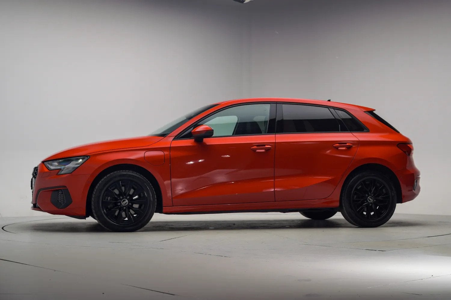 Audi A3 40 TFSI e Business Aut. [ LED Apple carplay / Androi, Auto's, Audi, Automaat, Gebruikt, 4 cilinders, 1535 kg