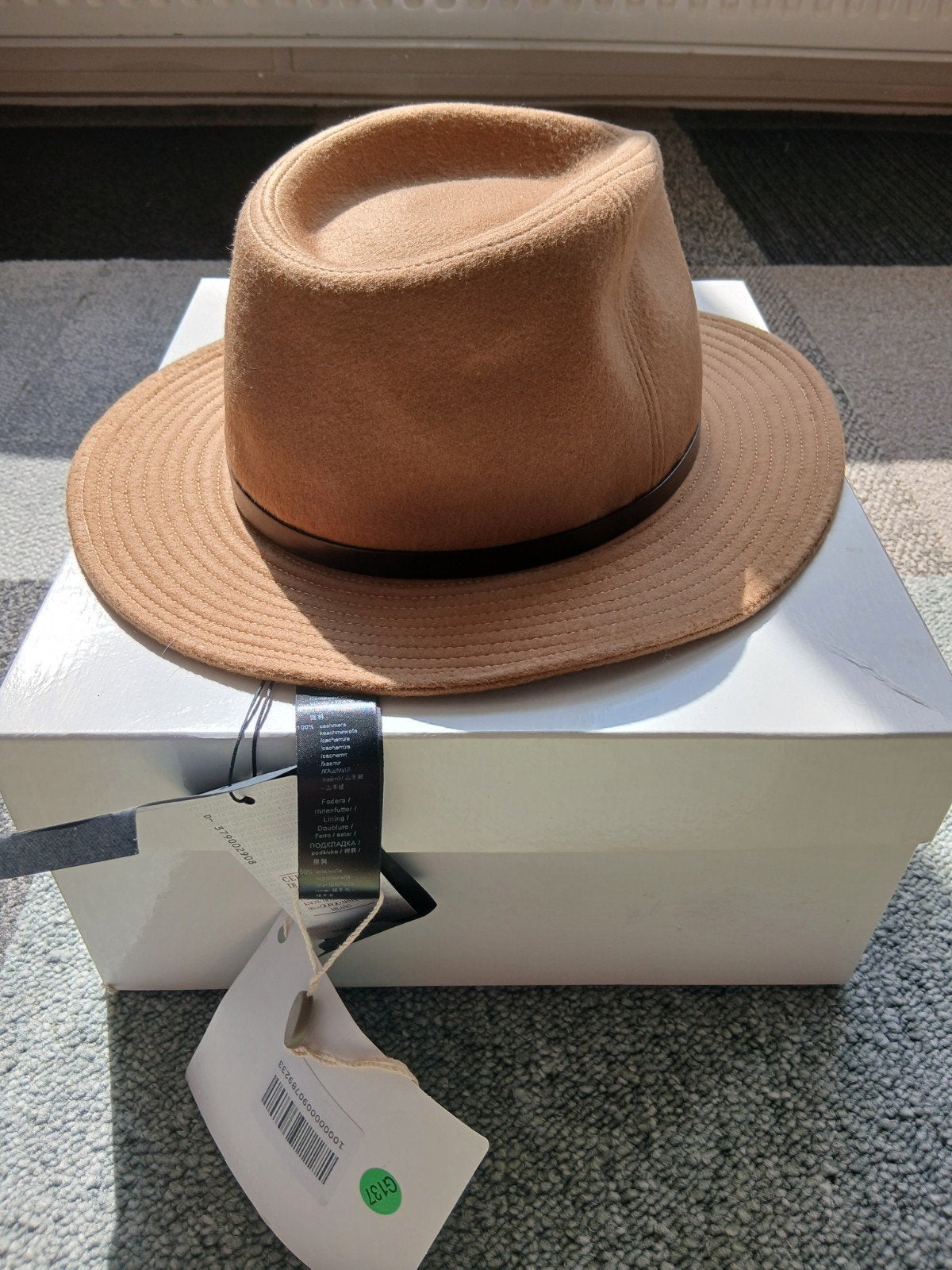 Nieuwe Giorgio Armani wollen hoed in doos, maat 61, 60 cm (XL, 7½ inch) of meer, Hoed, Nieuw, Ophalen of Verzenden