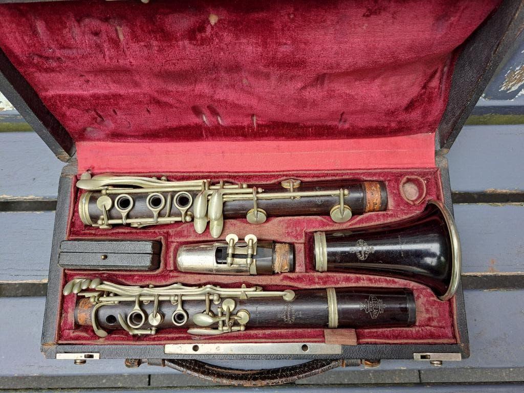 Buffet Crampon  Bes-klarinet, Muziek en Instrumenten, Bes-klarinet, Gebruikt, Ophalen of Verzenden, Met koffer