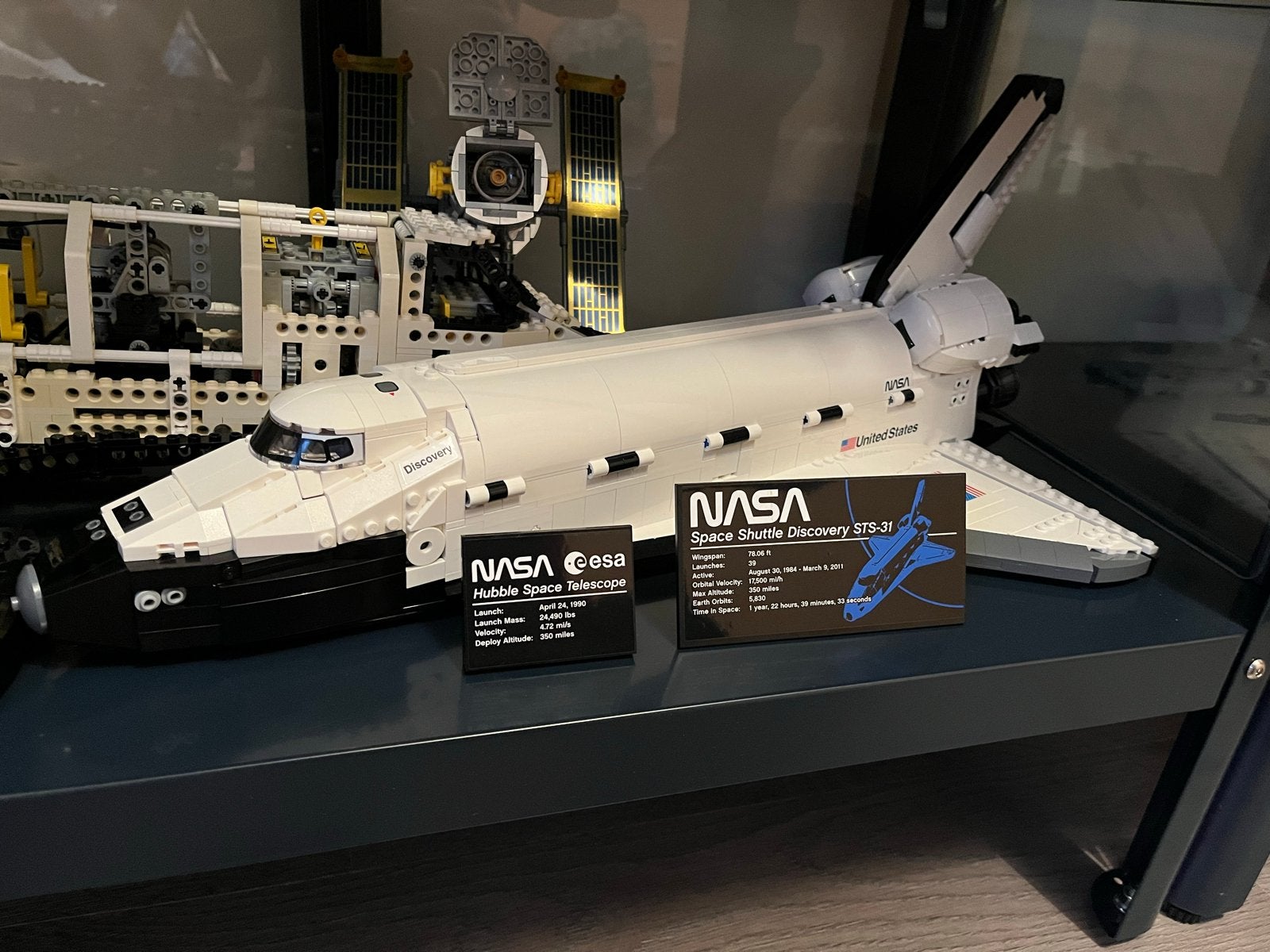 LEGO NASA Space Shuttle Discovery 10283, Kinderen en Baby's, Ophalen of Verzenden, Zo goed als nieuw, Overige merken
