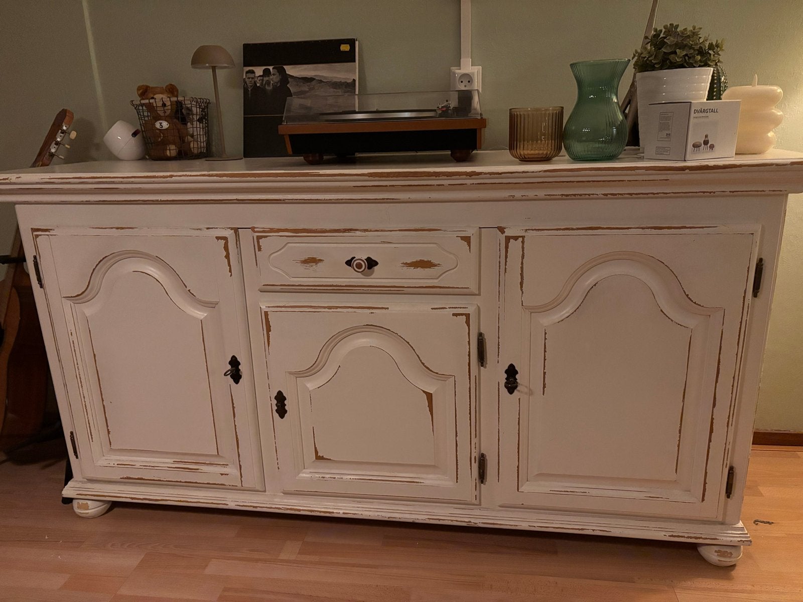 Gratis Antiek ogend dressoir met 3 deuren en lade., Ophalen