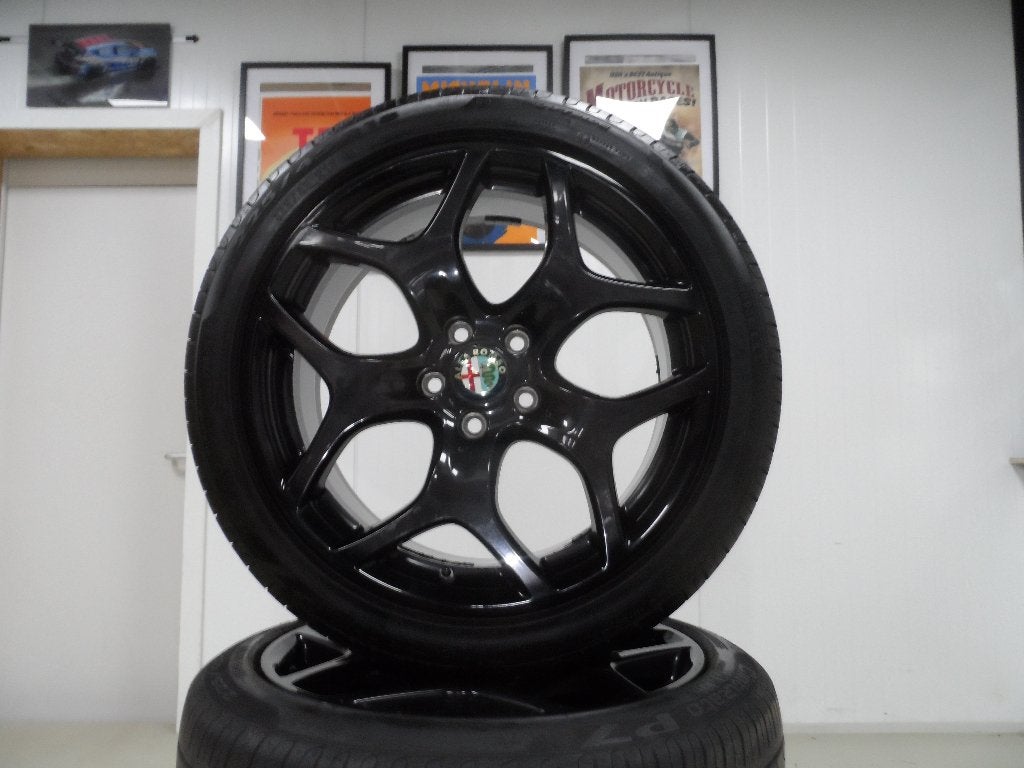 18 inch originele Alfa Romeo Giulia zwarte lichtmetalen set