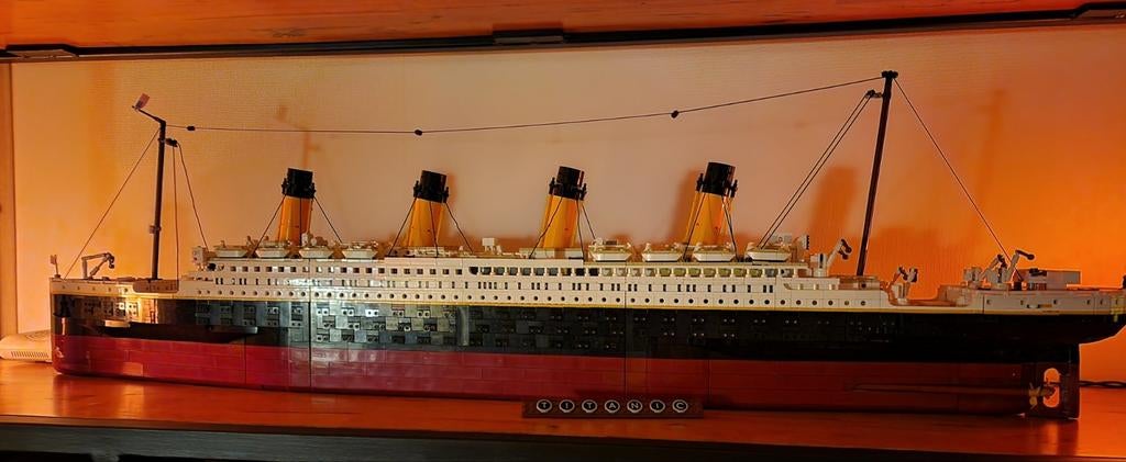 Zeer mooie Titanic - reeds in elkaar gezet, Ophalen of Verzenden, Zo goed als nieuw