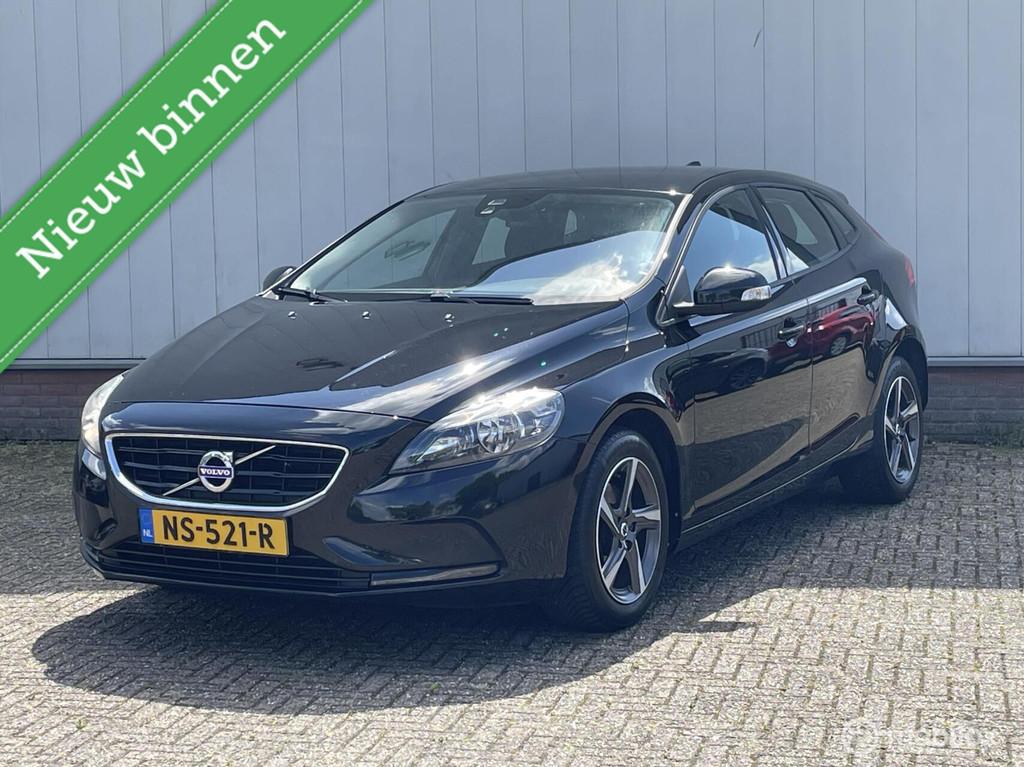 Volvo V40 2.0 D2 Kinetic | Export prijs ex BPM € 4995,- |, Voorwielaandrijving, Gebruikt, Euro 6, 4 cilinders