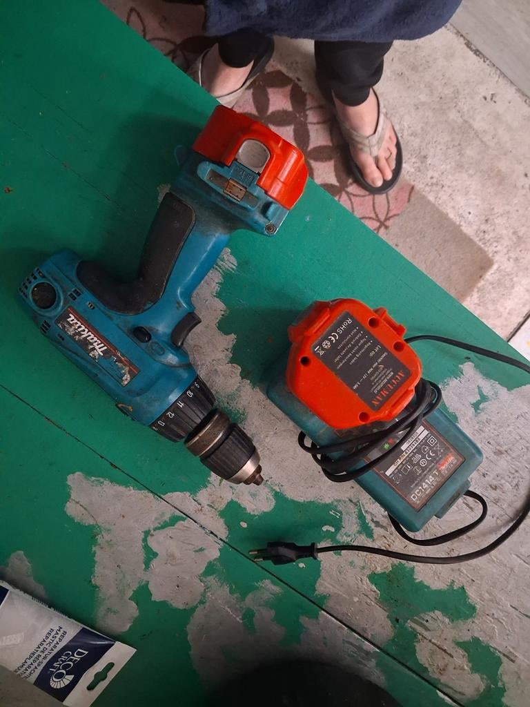 Makita boormachine met Accuman accu en lader, Ophalen of Verzenden