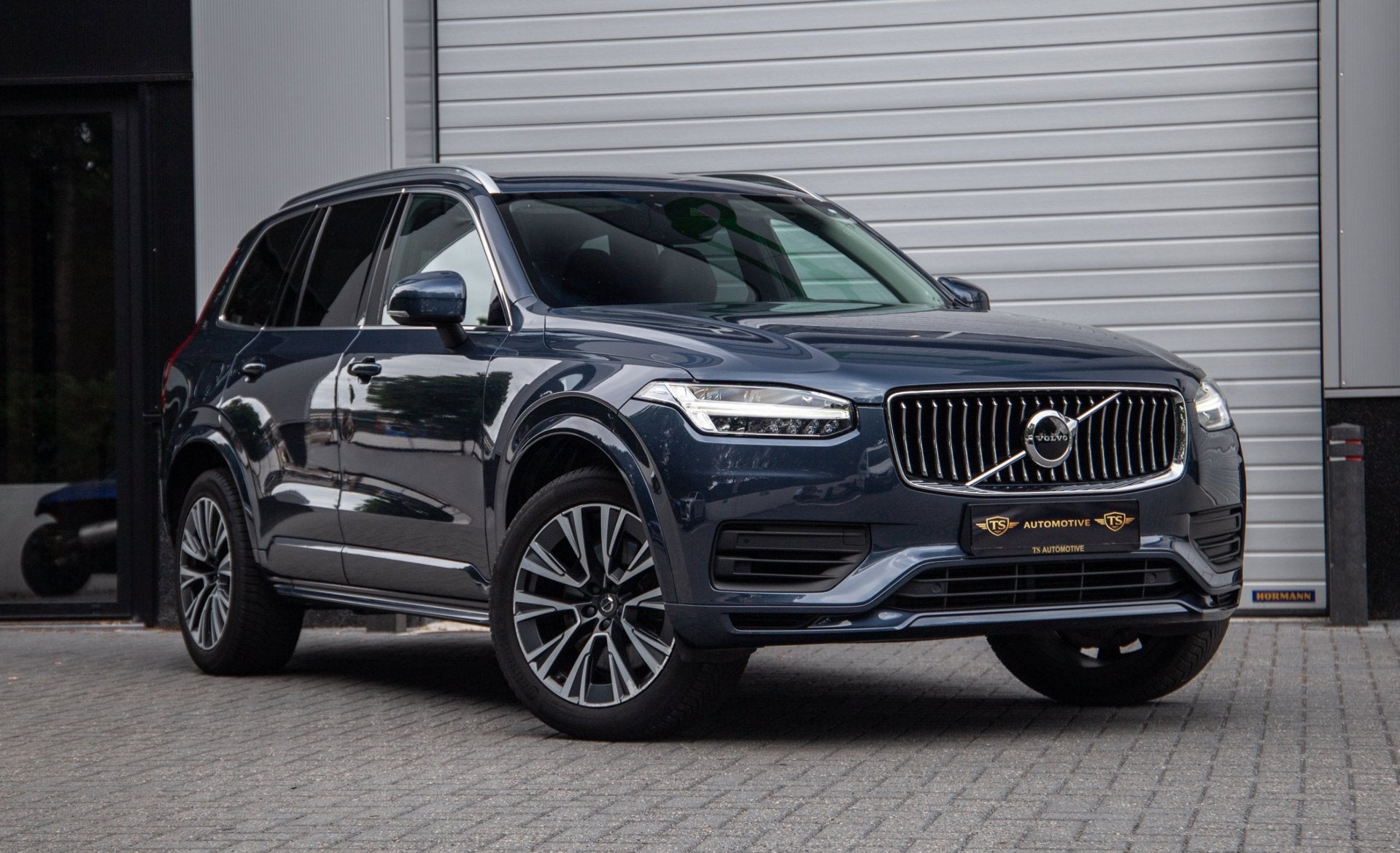 Volvo XC90 2.0 T8 Twin Engine AWD Inscription / 7P / SOH 90%, Auto's, Automatische klimaatregeling, Gebruikt, Zwart, Blauw