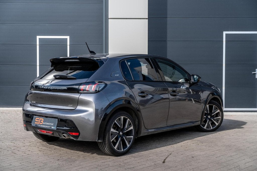 Peugeot 208 1.2 PureTech GT Carplay|360 Cam|Navi|LED|Vol!, 101 pk, Zwart, 1199 cc, Bedrijf