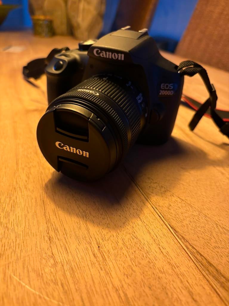 Canon EOS 2000D, Ophalen, Spiegelreflex, Canon, Zo goed als nieuw