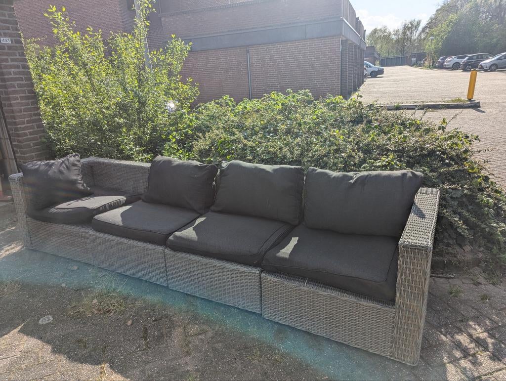 Comfortabele Wicker Loungebank met Kussens, 4 zitplaatsen, Gebruikt, Ophalen of Verzenden, Loungeset