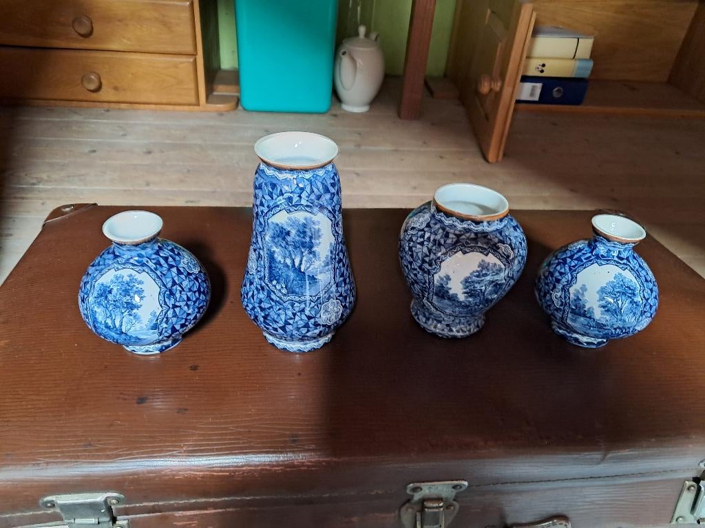 Villeroy en boch mooie set antiek 4 delig, Ophalen