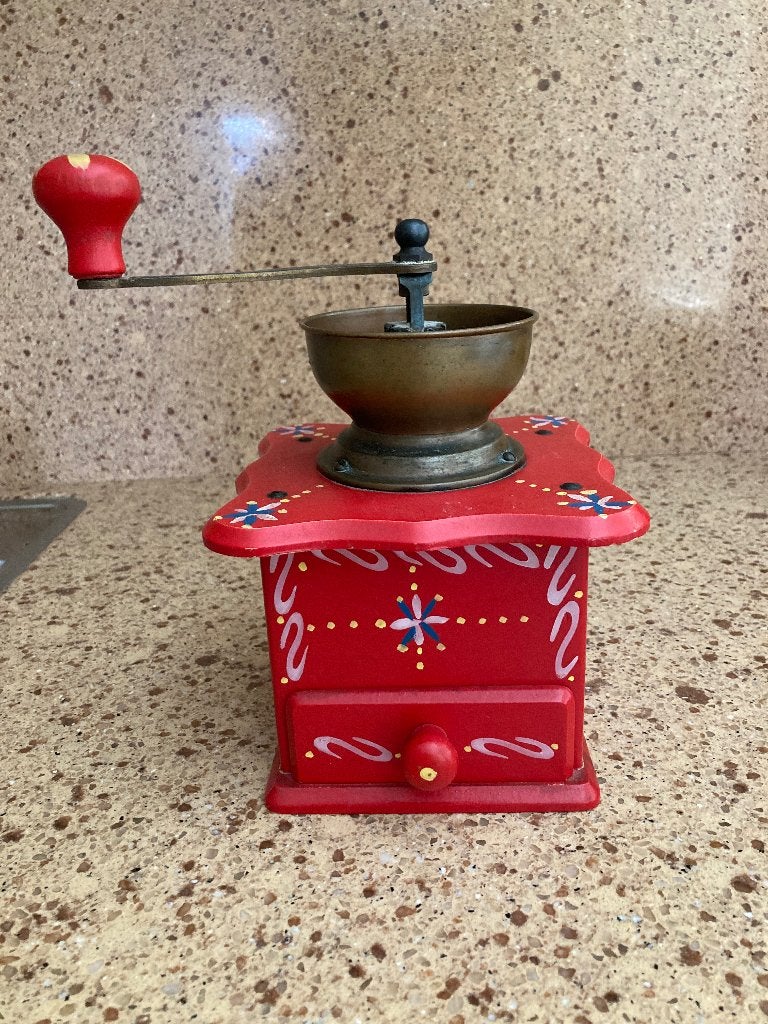 Hand Koffiemolen uit de jaren 70., Ophalen of Verzenden, Zo goed als nieuw, Rood