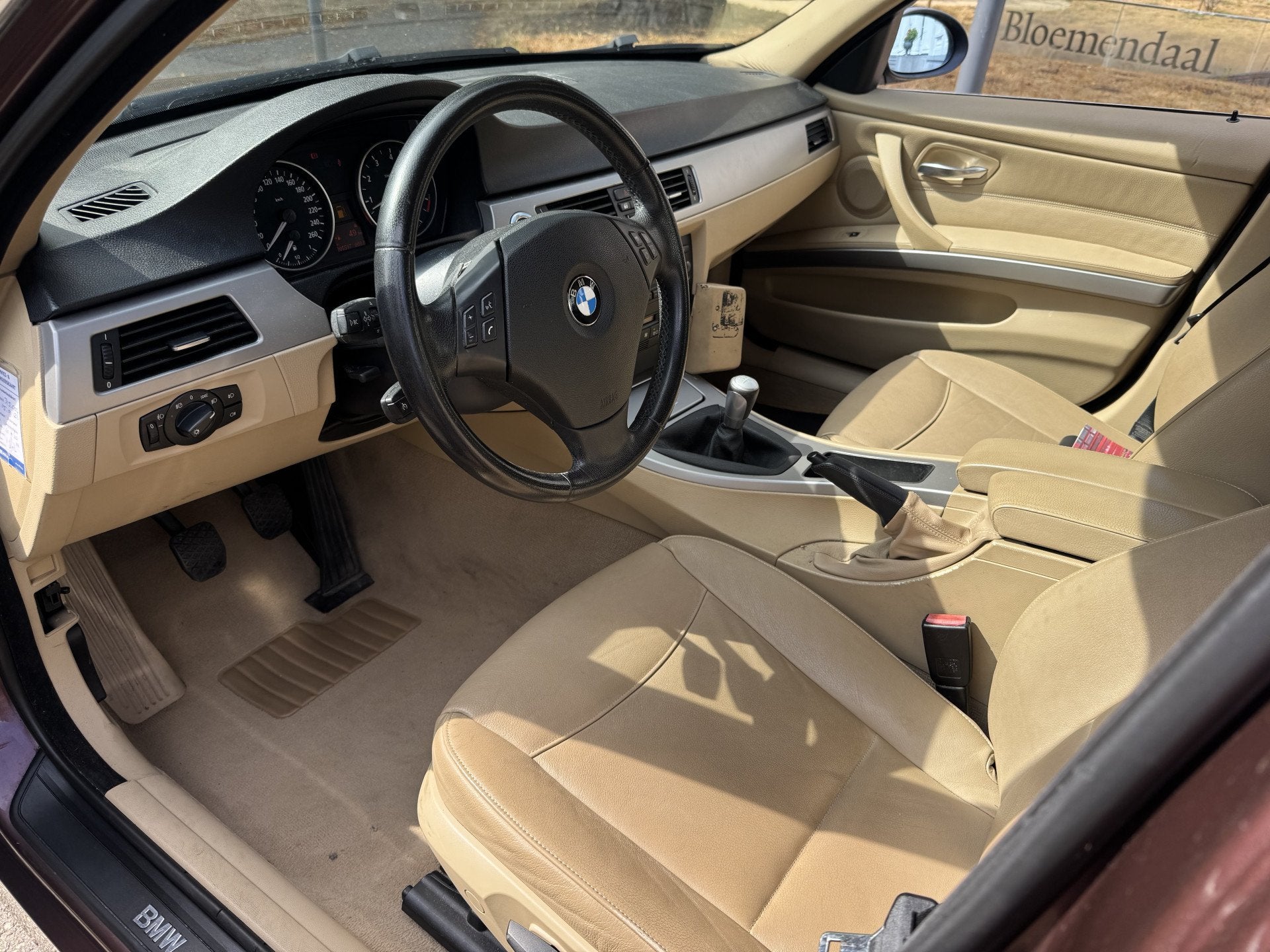 BMW 3 Serie 325 i 6 CIL ! , LEDER, MOOISTE VAN NL ?, Auto's, 745 kg, Achterwielaandrijving, Gebruikt, 2497 cc