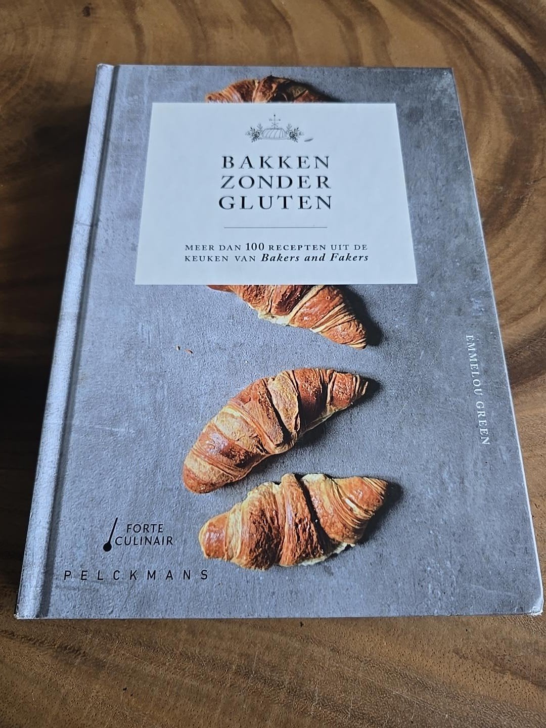 Emmelou Green - Bakken zonder gluten, Ophalen of Verzenden, Zo goed als nieuw, Emmelou Green