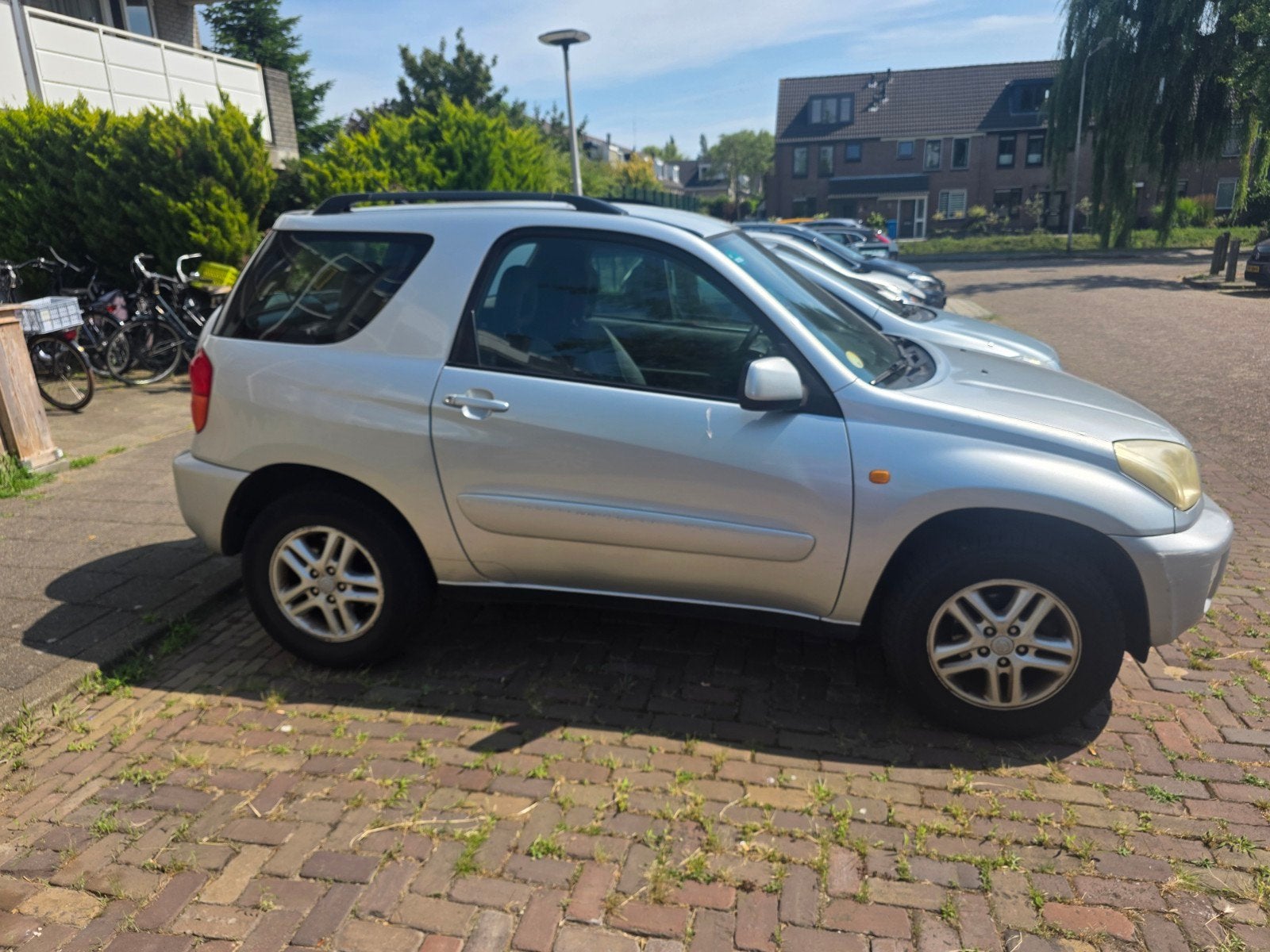 Toyota Rav4 1.8 I 3D Linea Luna 2003 Grijs, Voorwielaandrijving, 4 cilinders, 4 stoelen, 49 €/maand