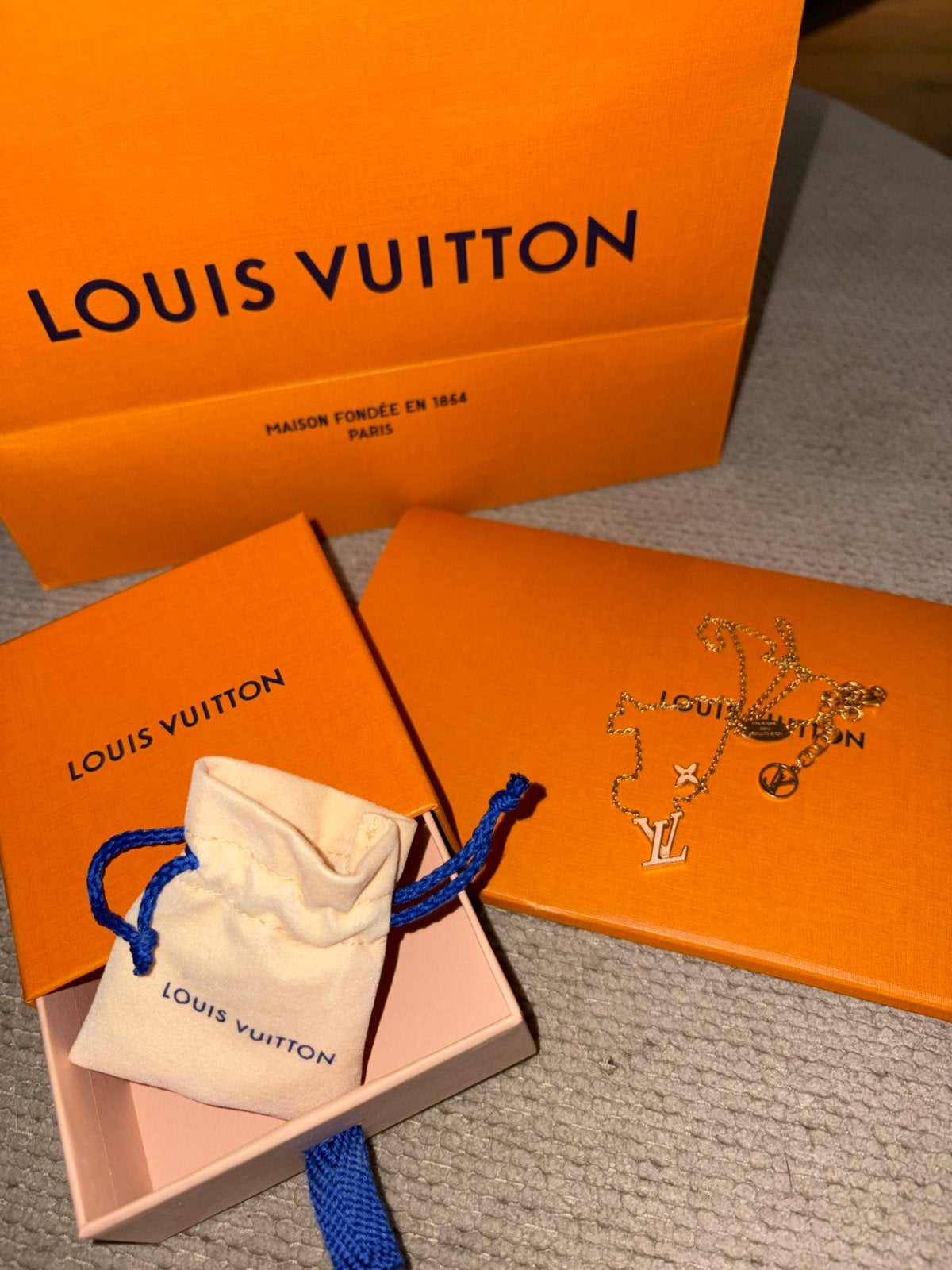 Louis vuitton ketting, Sieraden, Tassen en Uiterlijk, Kettingen, Ophalen of Verzenden, Zo goed als nieuw, Goud