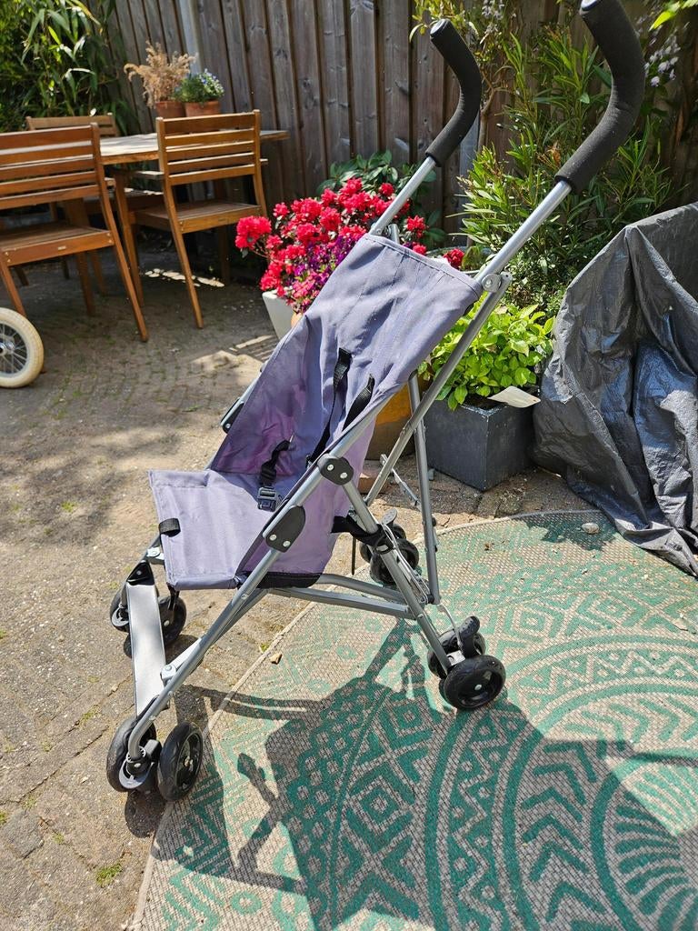 Buggy lichtgewicht achterop de fiets, Ophalen, Gebruikt
