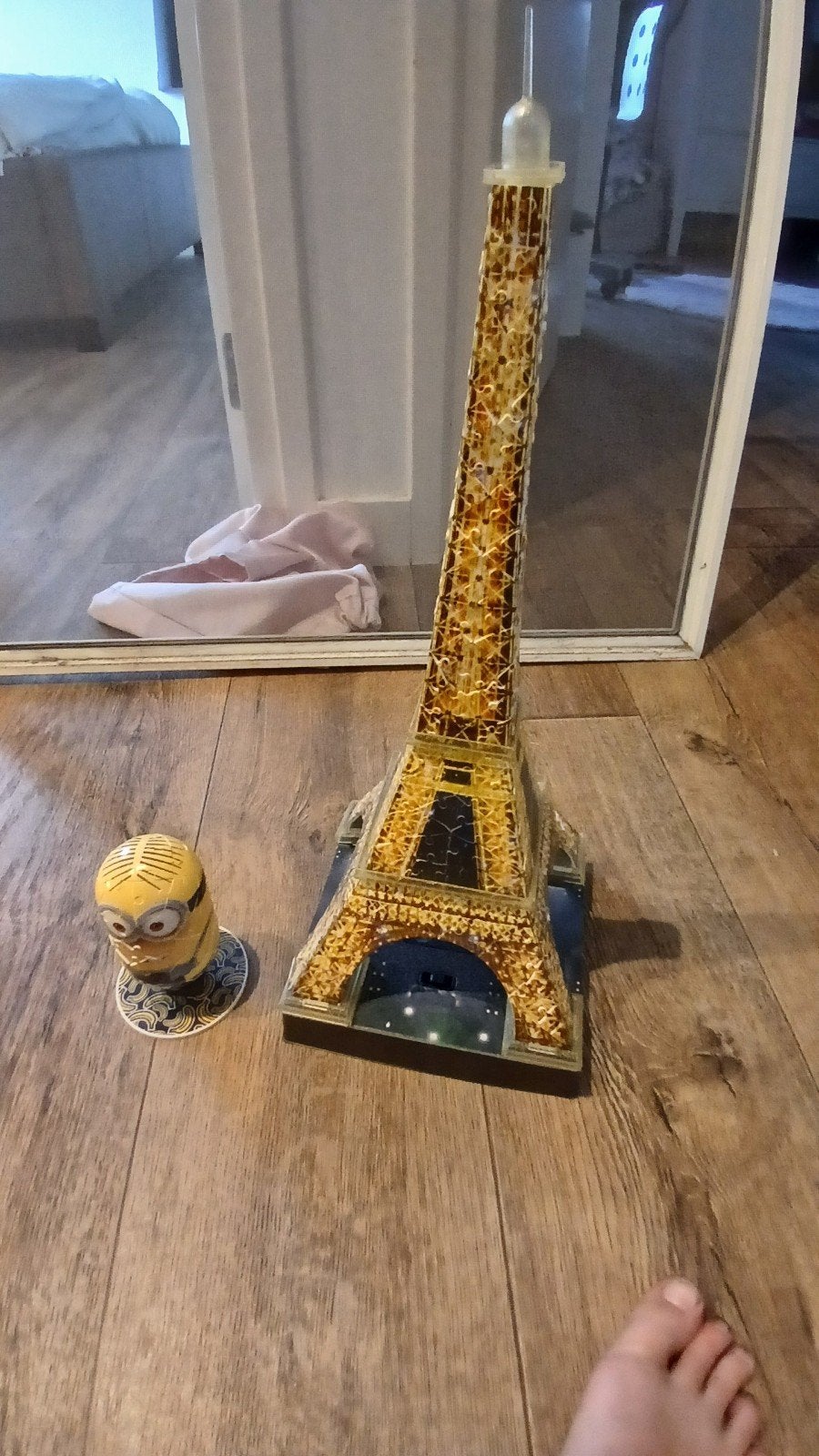 Minion 3D Puzzel & Eiffeltoren 3D Puzzel met LED, Ophalen, Minder dan 500 stukjes, Gebruikt, Rubik's of 3D-puzzel