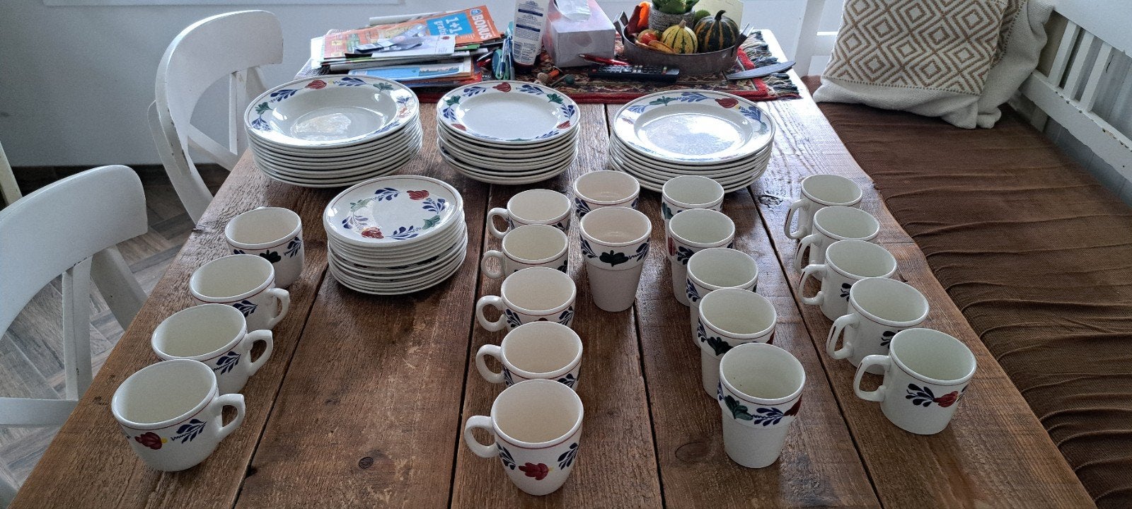 1 koop boerenbont compleet servies oude en nieuwe stukken, Ophalen, Landelijk/Boerenbont, Zo goed als nieuw, Royal Boch