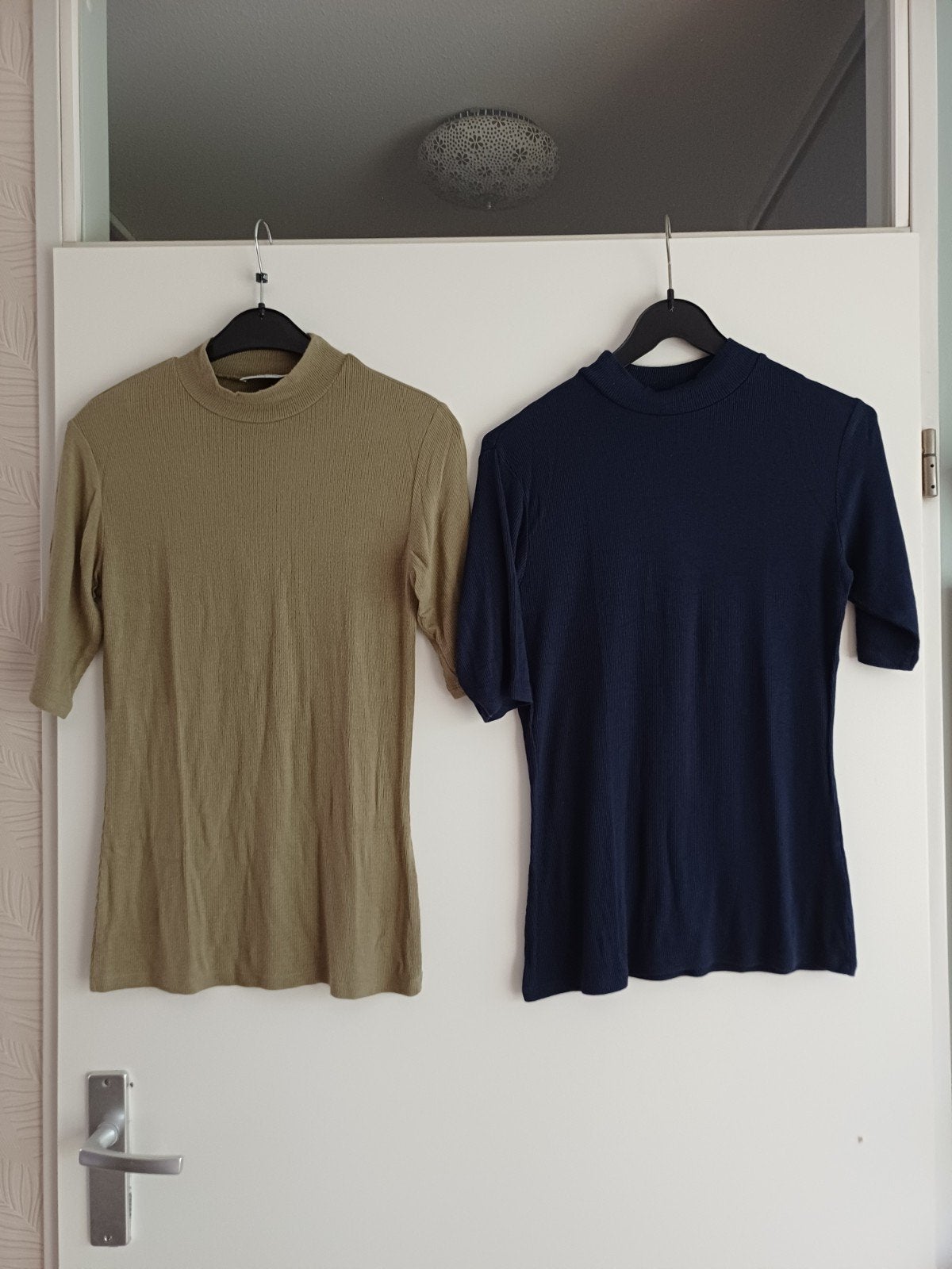 2 x top Modstrom, maat M, Ophalen of Verzenden, Korte mouw, A, A