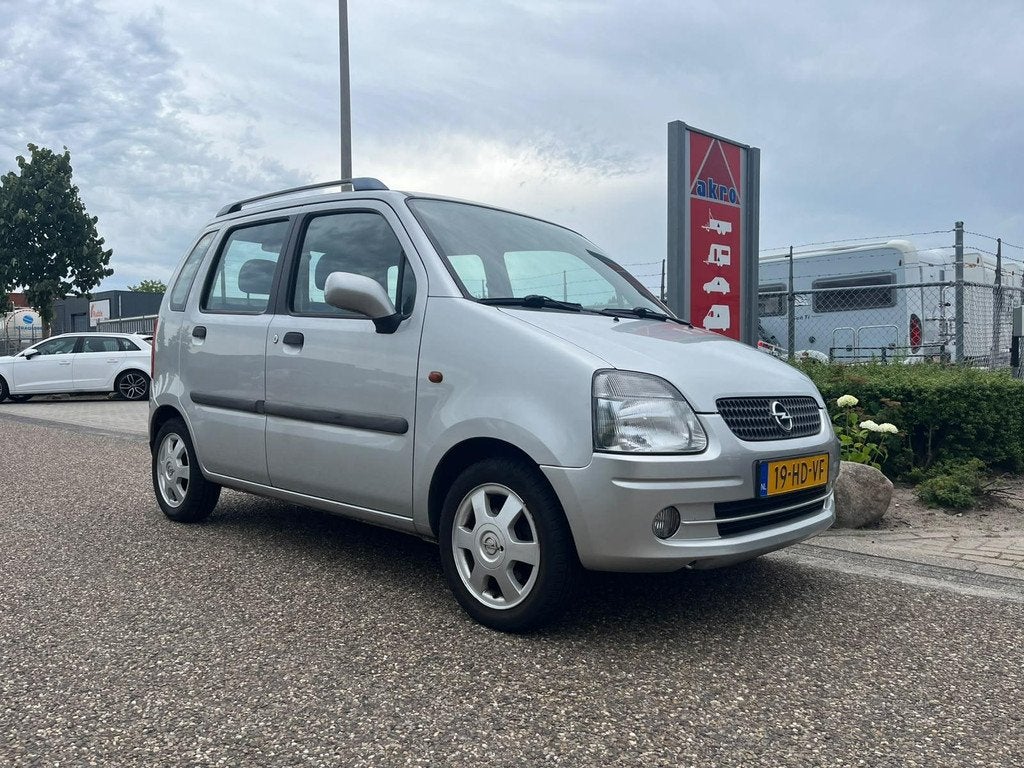 Opel Agila 1.2-16V Elegance | Trekhaak | Radio | Elek. Ramen, Voorwielaandrijving, Gebruikt, 31 €/maand, 4 stoelen