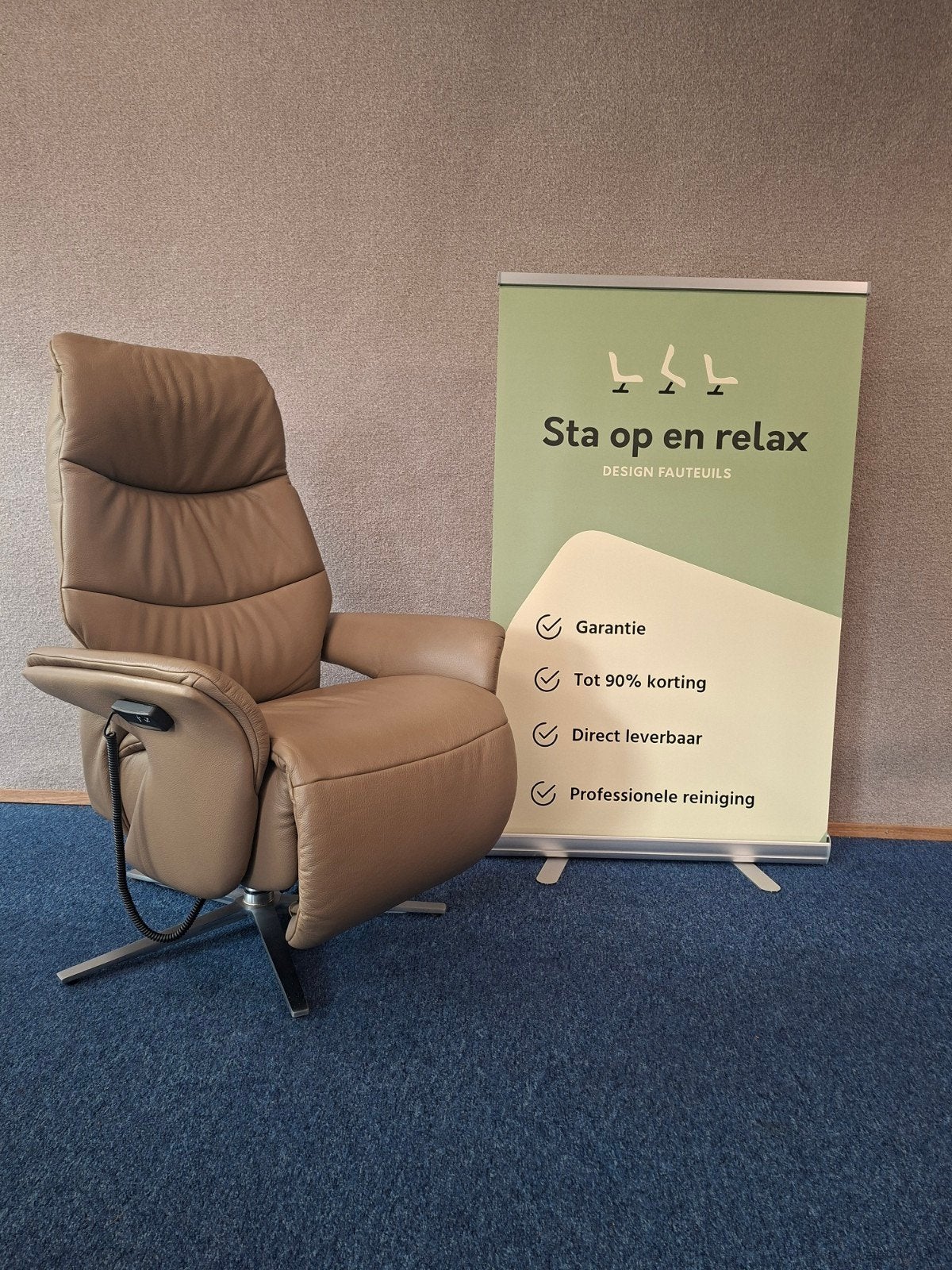 sta op relax fauteuil Meubelzorg Jolie Als nieuw evt op accu