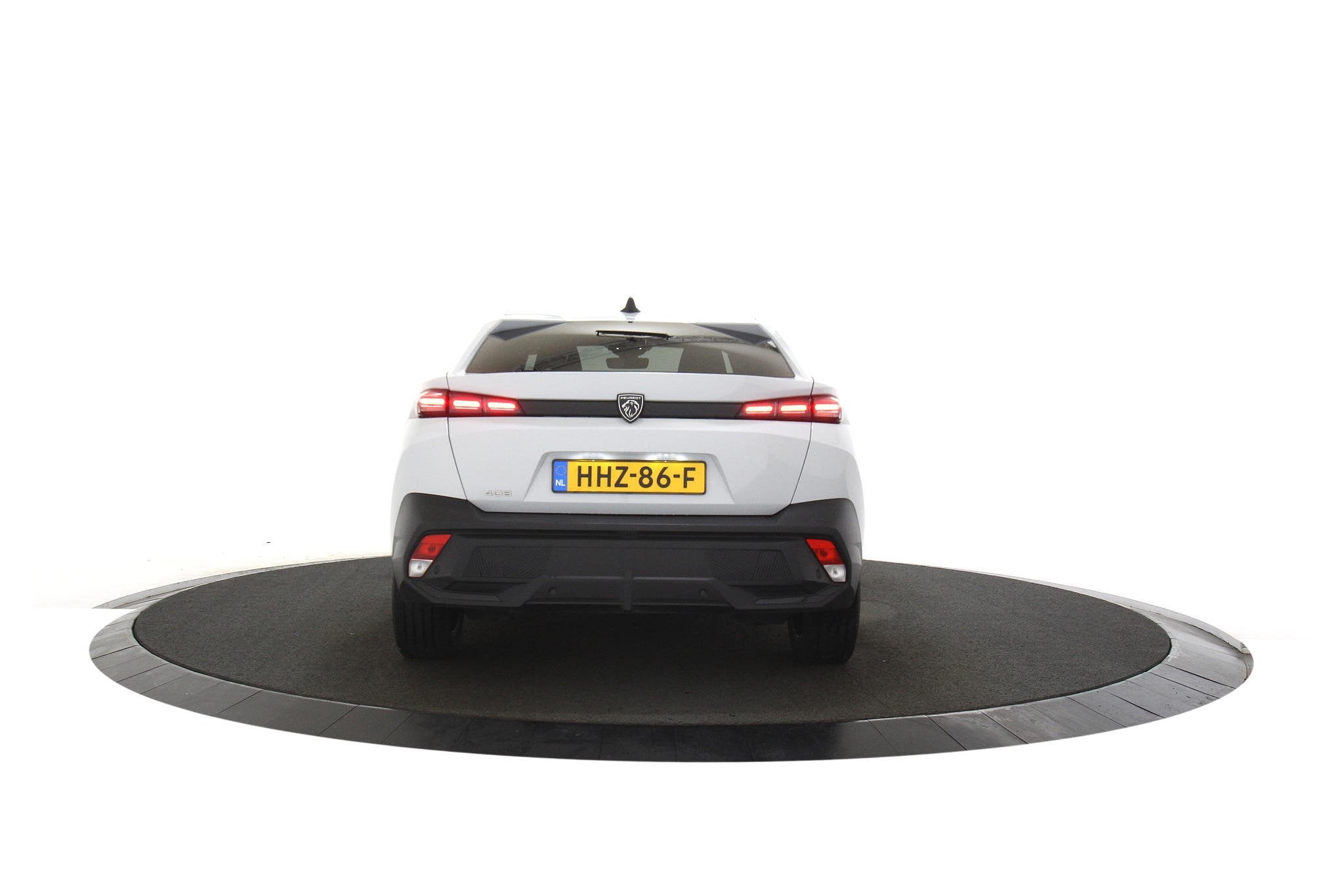 Peugeot 408 1.2 Hybrid 145 e-DCS6 Allure, Automaat, 136 pk, Gebruikt, Euro 6