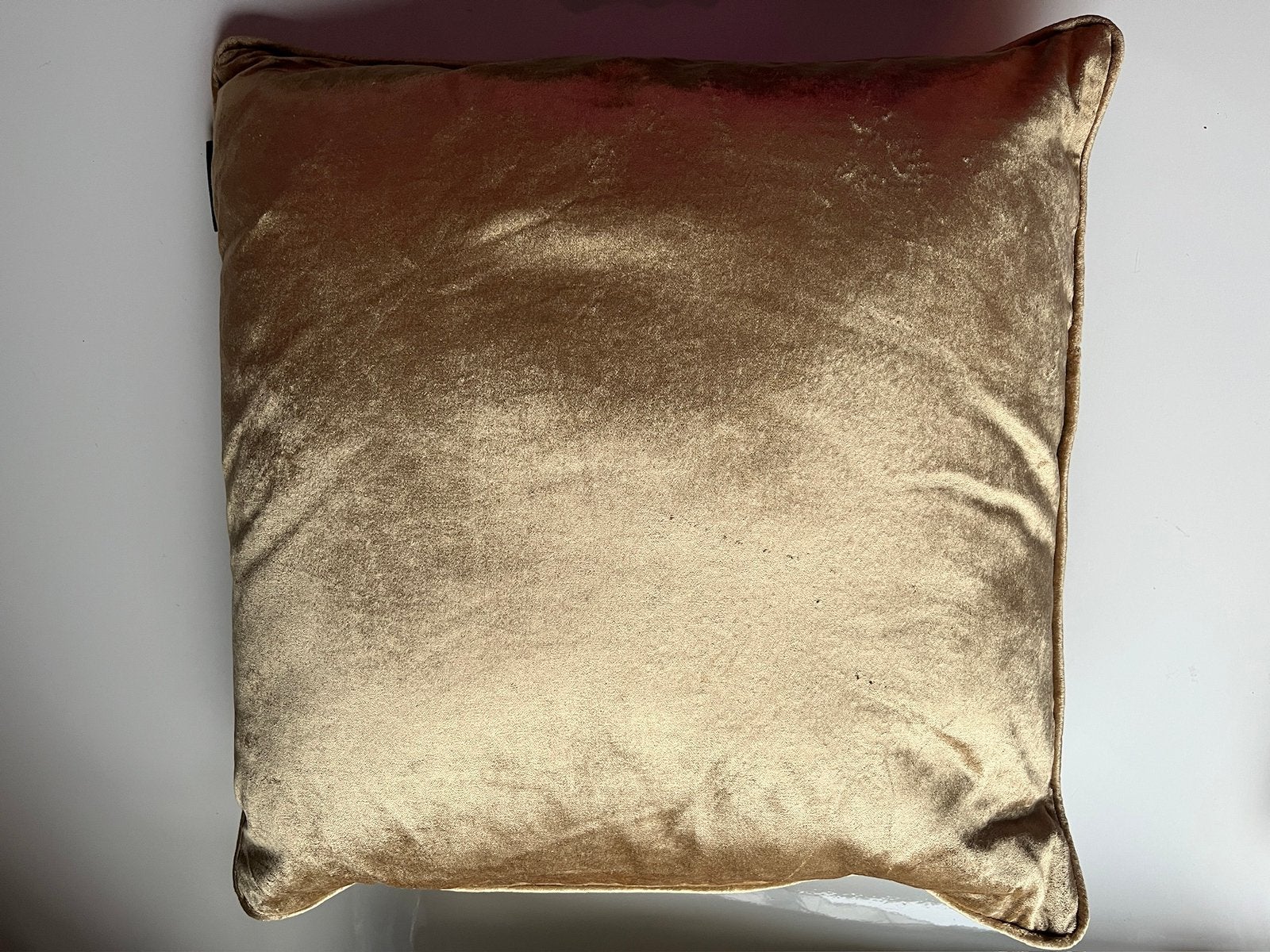 Gouden velvet kussen van Mars & More, Huis en Inrichting, Afneembare hoes, Vierkant, Nieuw, Ophalen of Verzenden