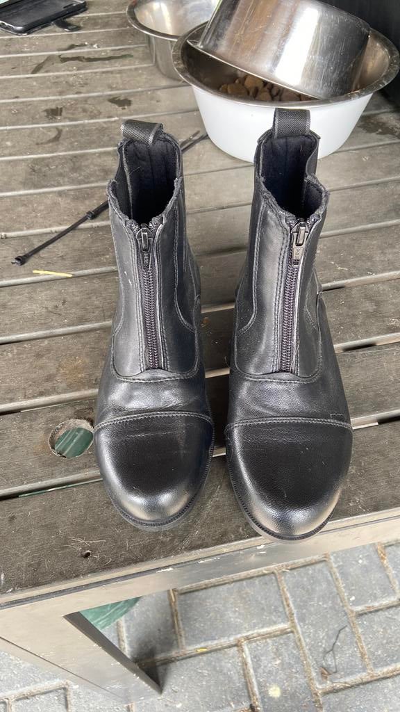 Mooie stalschoenen/ jodphers maat 35, Dieren en Toebehoren, Paardrijkleding, Ophalen of Verzenden, Zo goed als nieuw, Dressuur