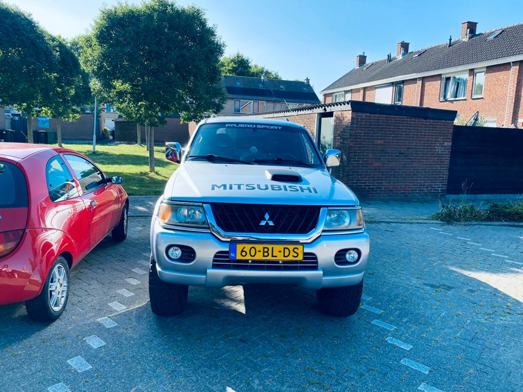 Mitsubishi pajero sport 2,5 L turbo intercooler als nieuw, Auto-onderdelen, Ophalen of Verzenden, Gereviseerd, Mitsubishi